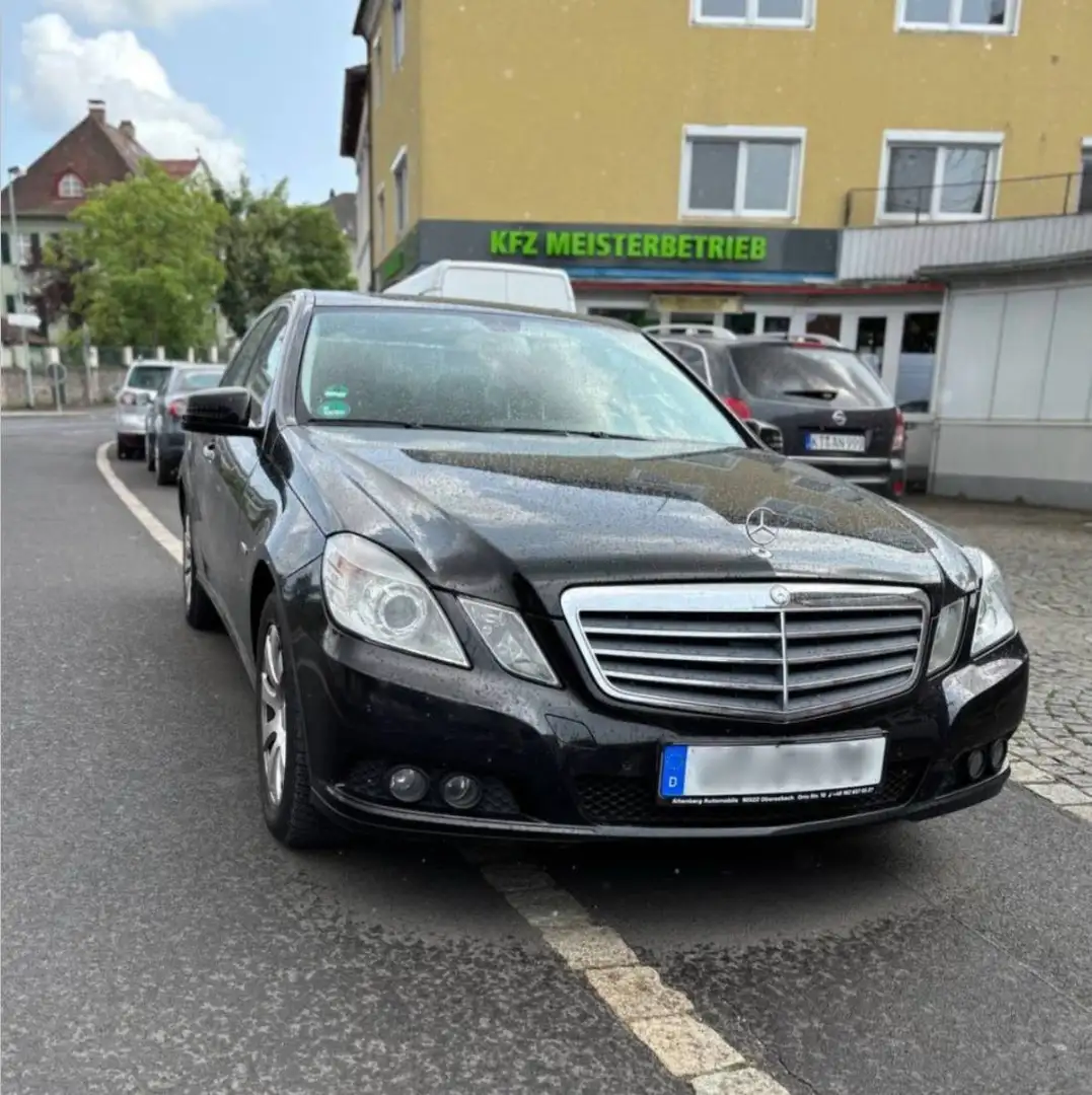 Mercedes-Benz E 220 CDI DPF BlueEFFICIENCY Automatik - 1