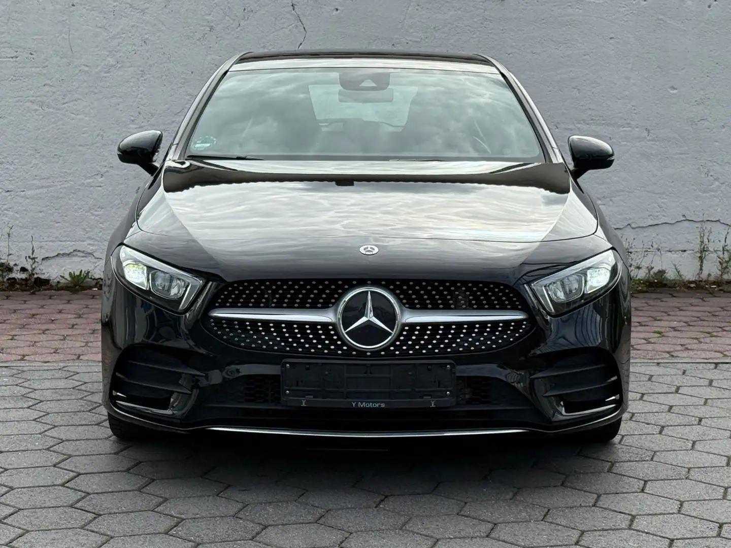 Mercedes-Benz A 250 /AMG Line/KeyGo/LED/Diamant/ Schwarz - 2