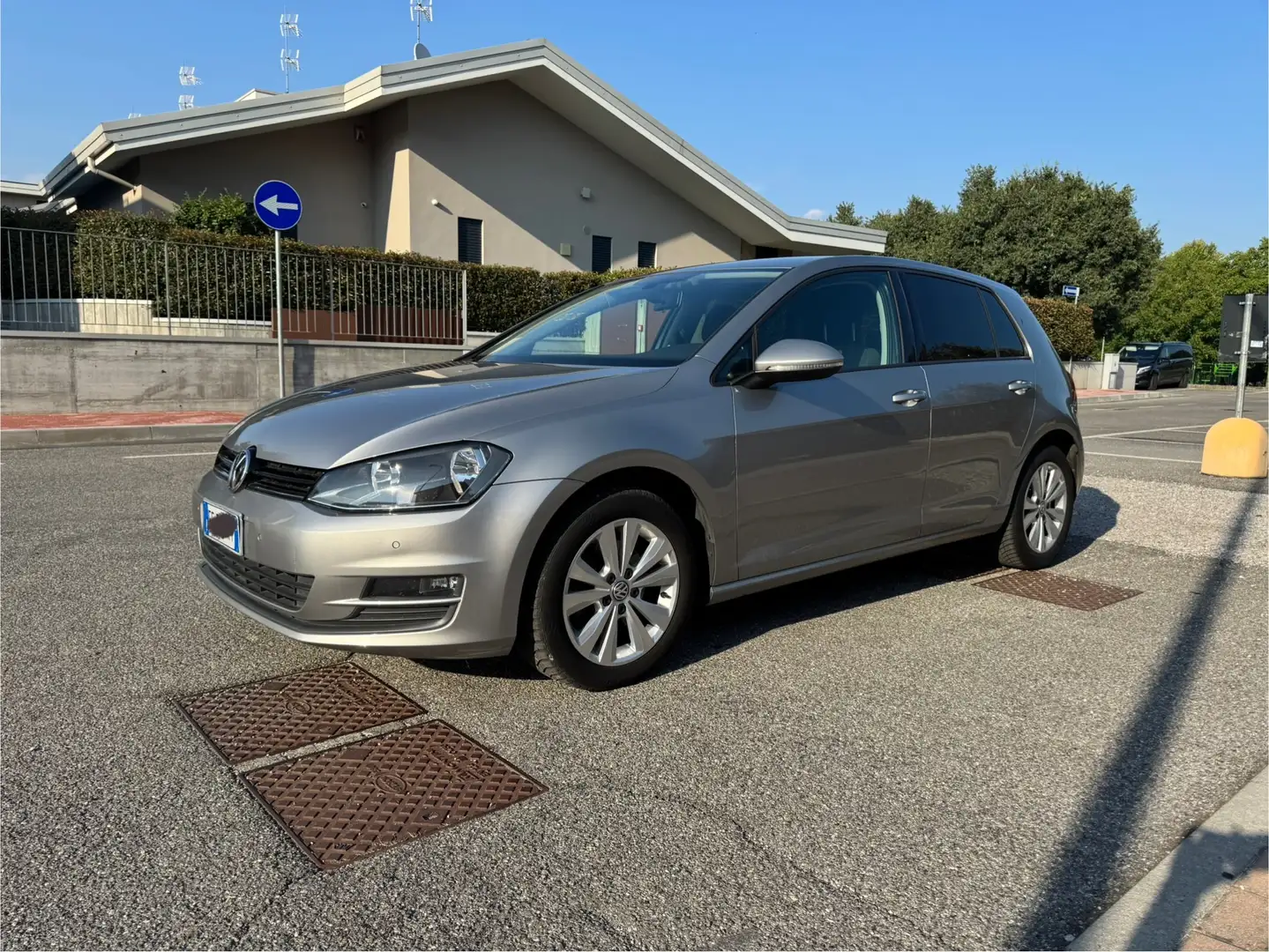 Volkswagen Golf Golf serie 7 1.6 TDI 110 CV DSG 5p. Business Grigio - 1