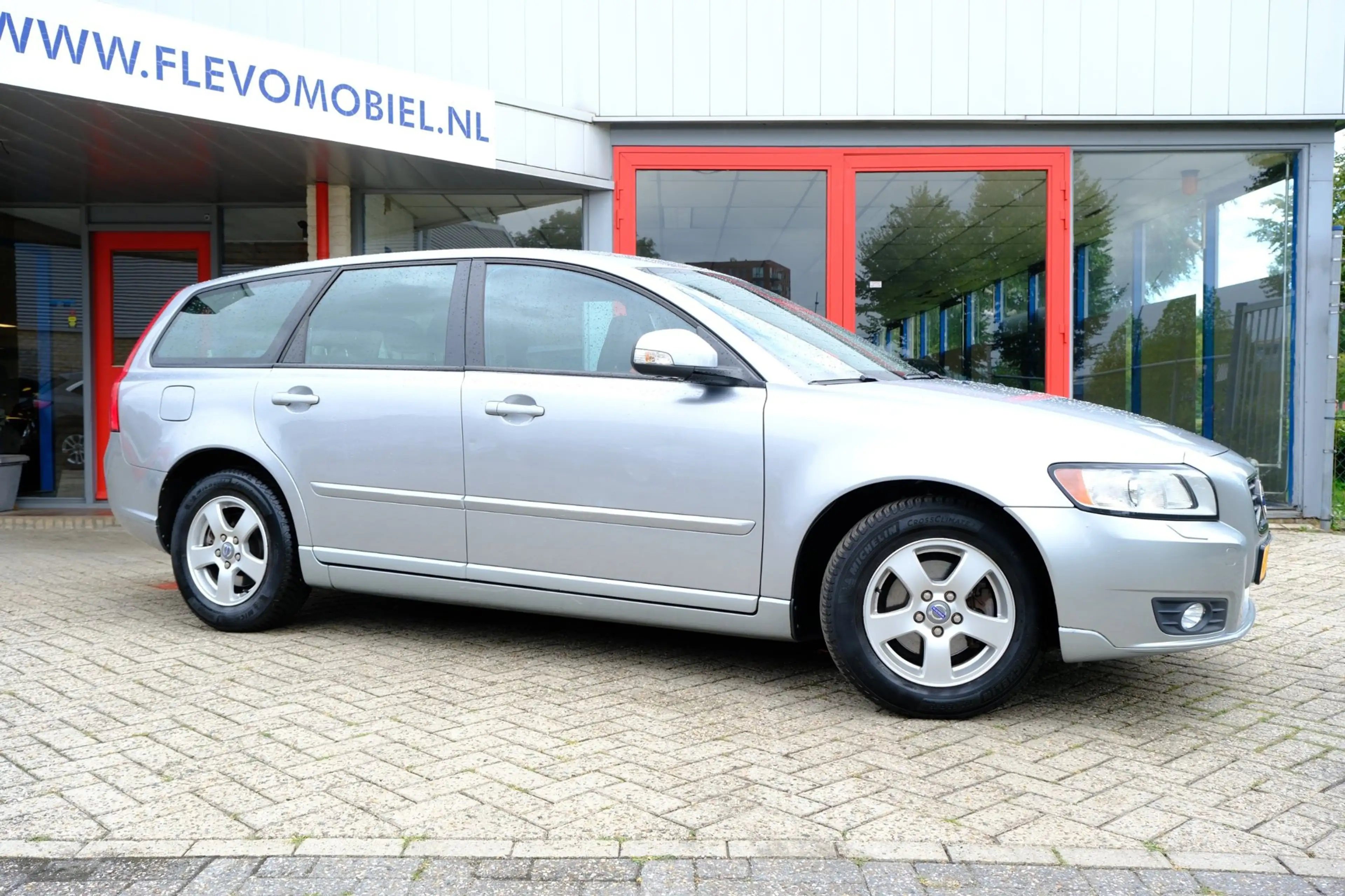 Volvo V50 2.0 Limited Edition Navi|1e Eig|Leder|Clima|LMV — photo 4