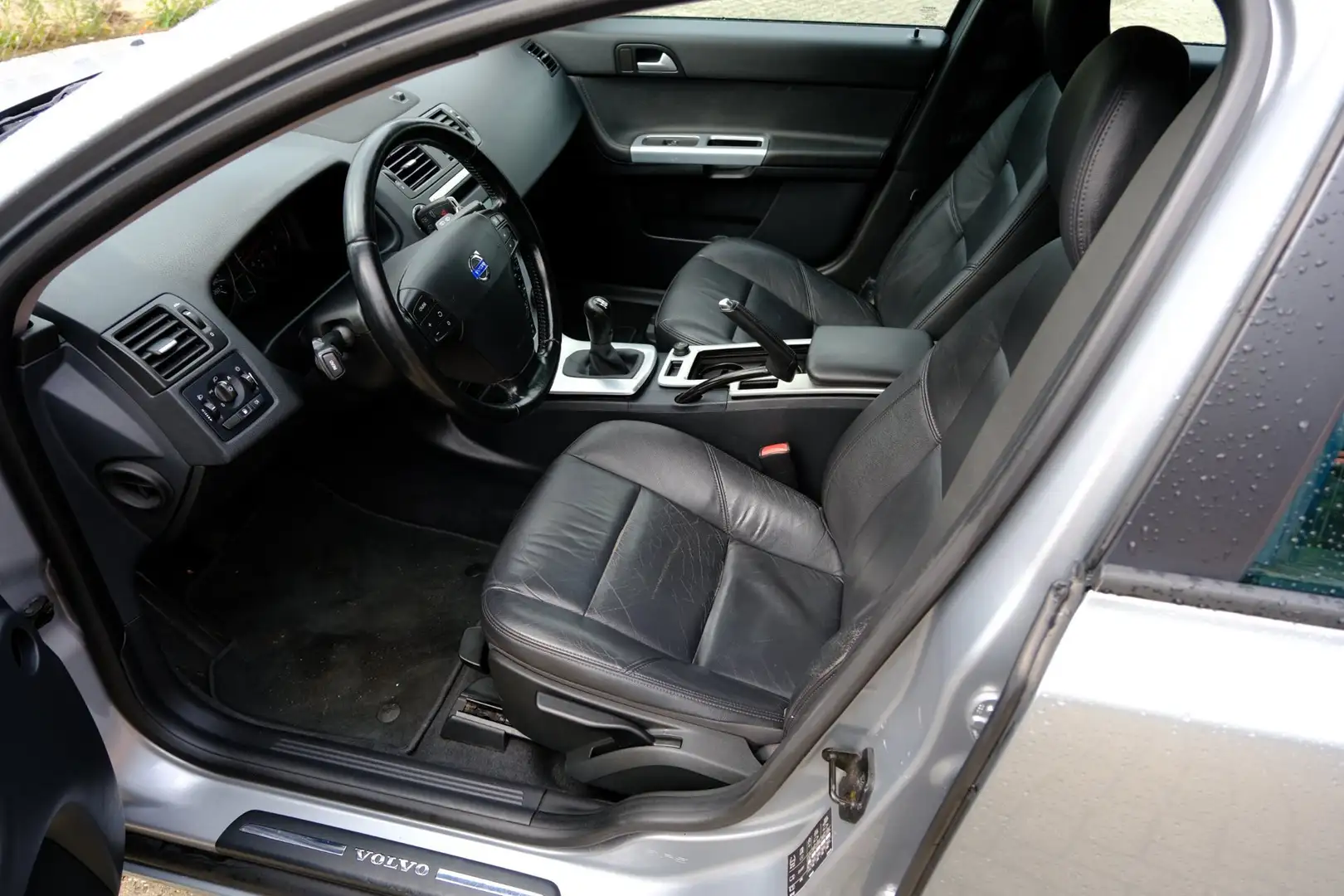 Volvo V50 2.0 Limited Edition Navi|1e Eig|Leder|Clima|LMV Grau - 2