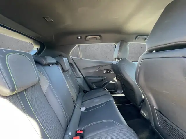 Peugeot 2008 view 14