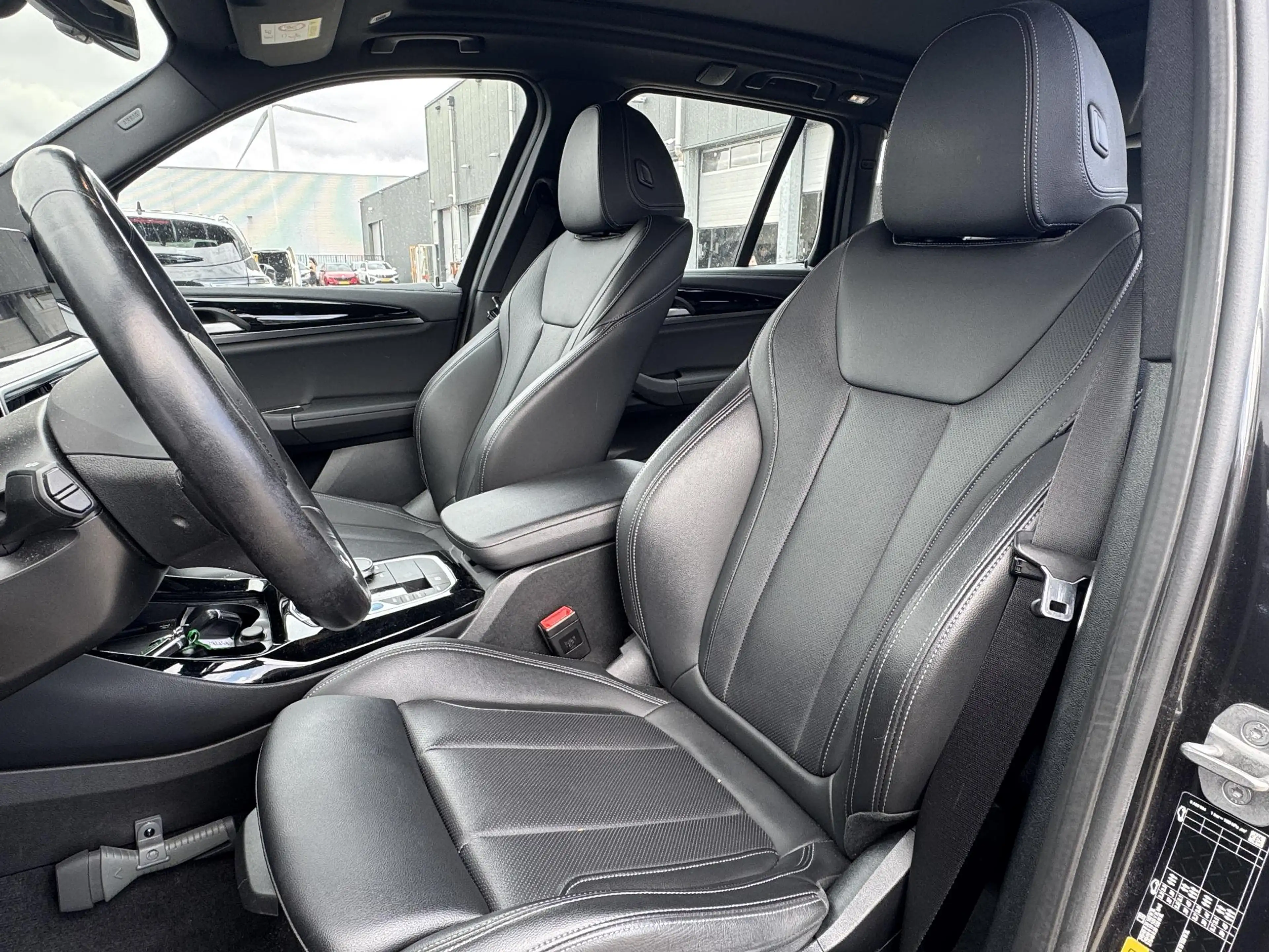 BMW iX3 Executive 80 kWh | Panoramadak | SOH 100% | Leer | — photo 8