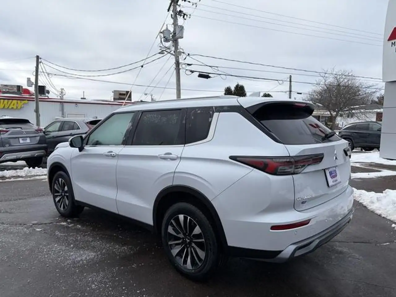Mitsubishi Outlander снимка Mitsubishi Outlander