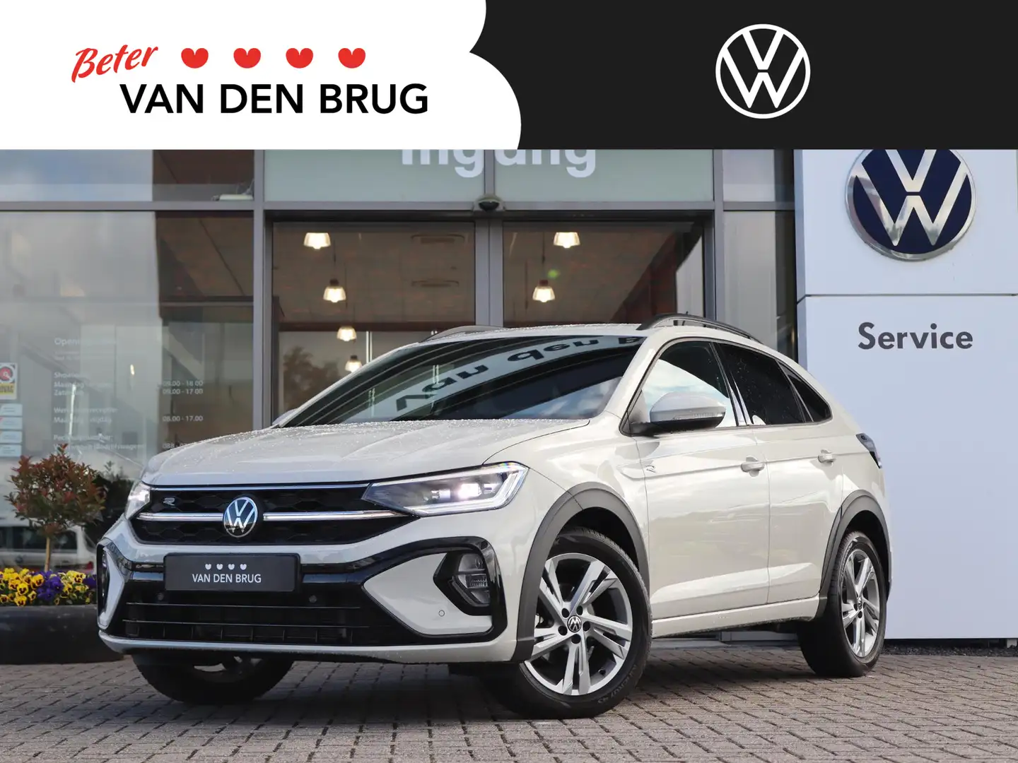 Volkswagen Taigo 1.5 TSI 150 pk DSG R-Line | Navigatie | IQ Light | Beige - 1