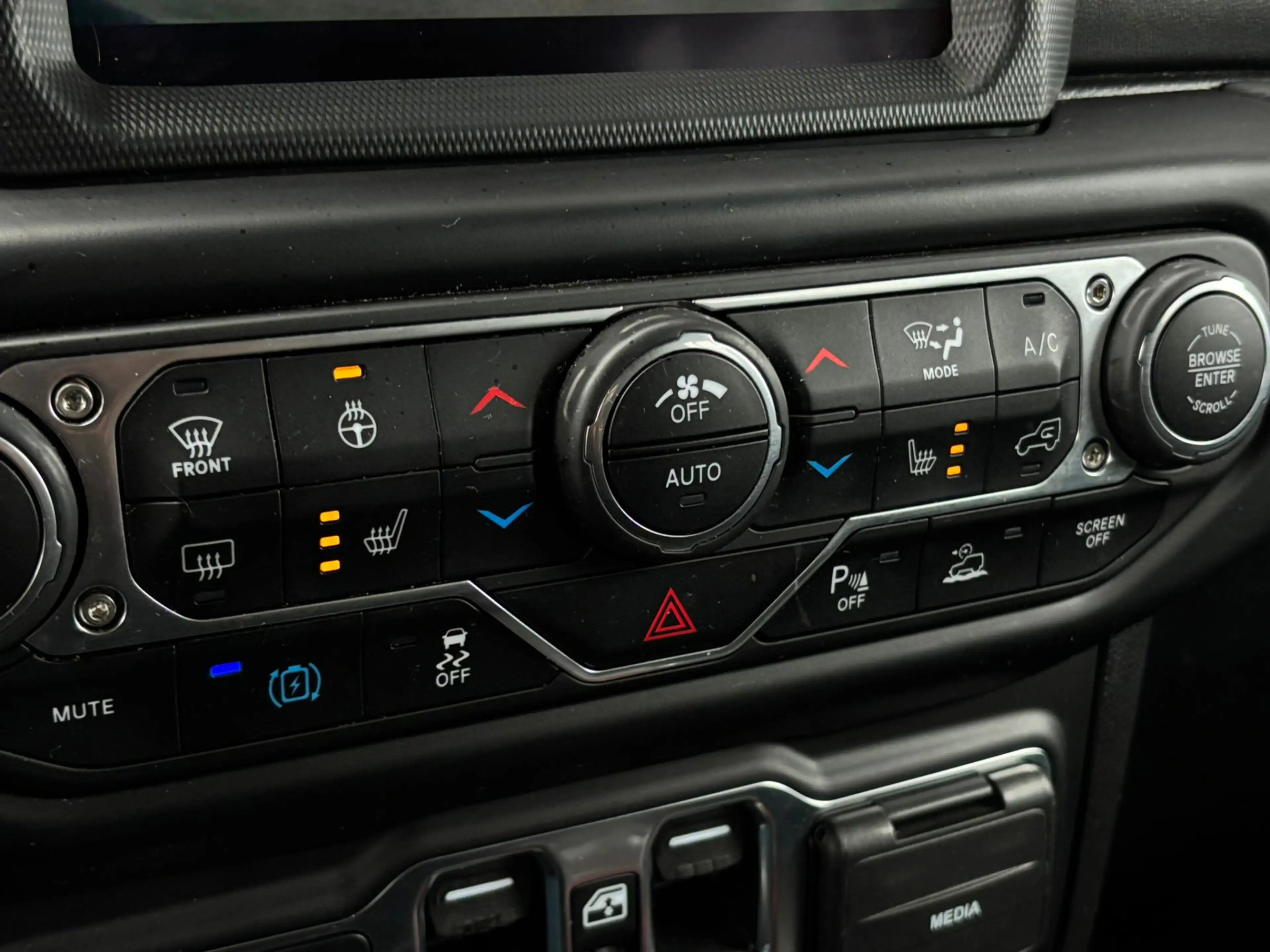 Jeep Wrangler Unlimited 4xe 380 Sahara Trekhaak Camera Trekhaak — photo 24