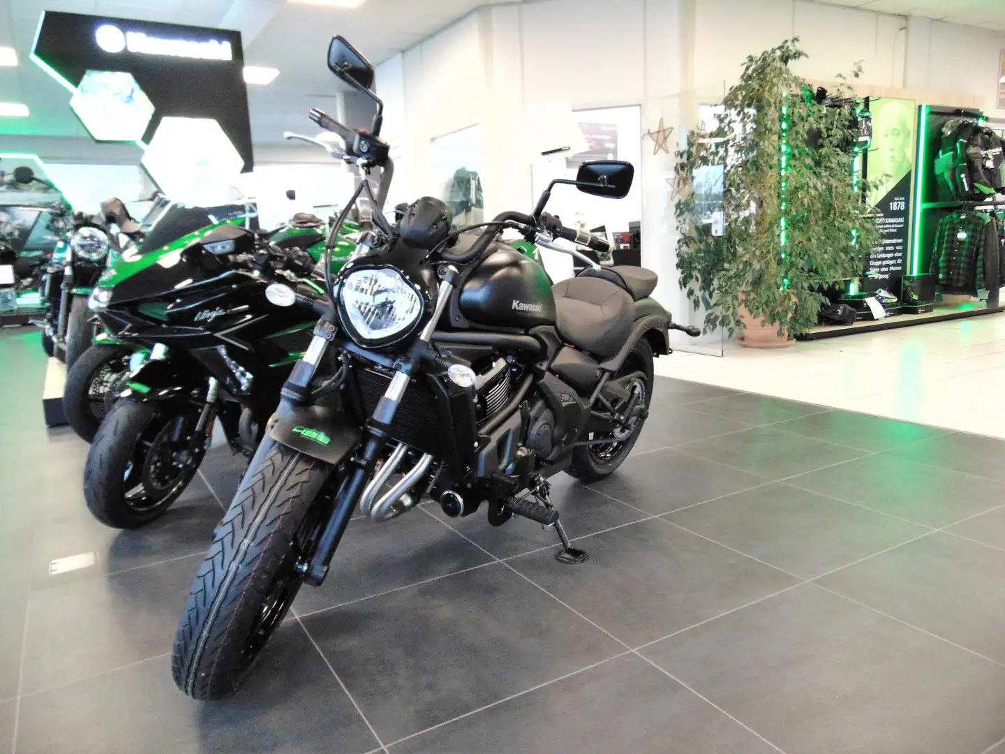 Kawasaki Vulcan S Negru - 1