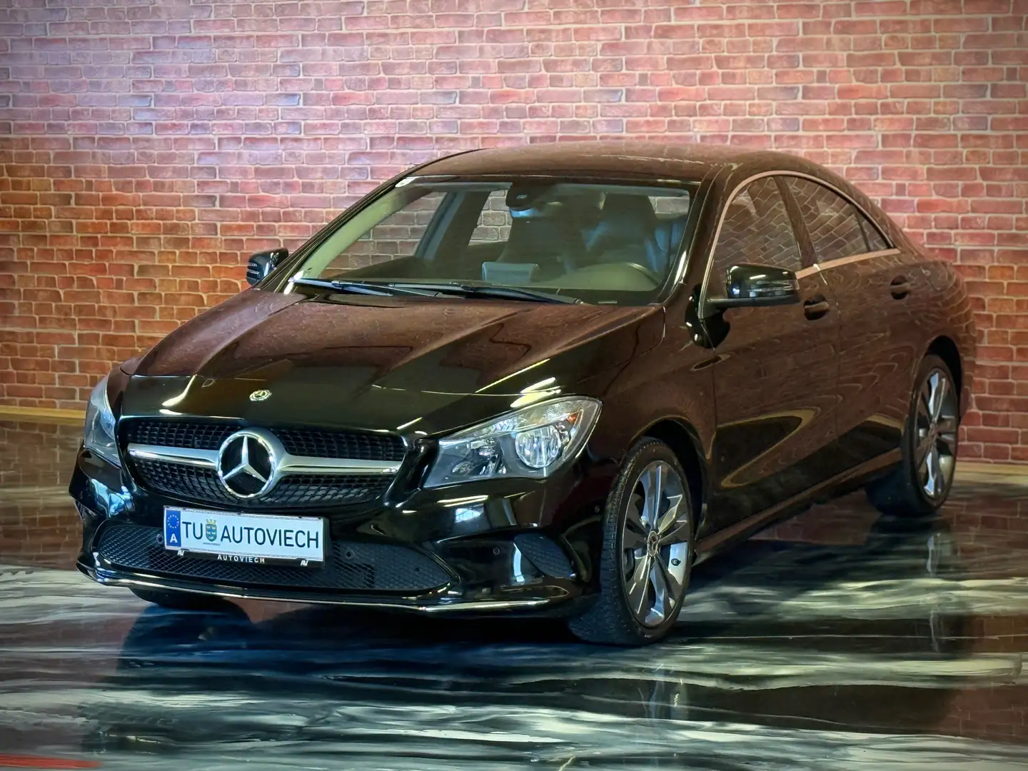 Mercedes-Benz CLA 180 CLA 180 CDI Schwarz - 1