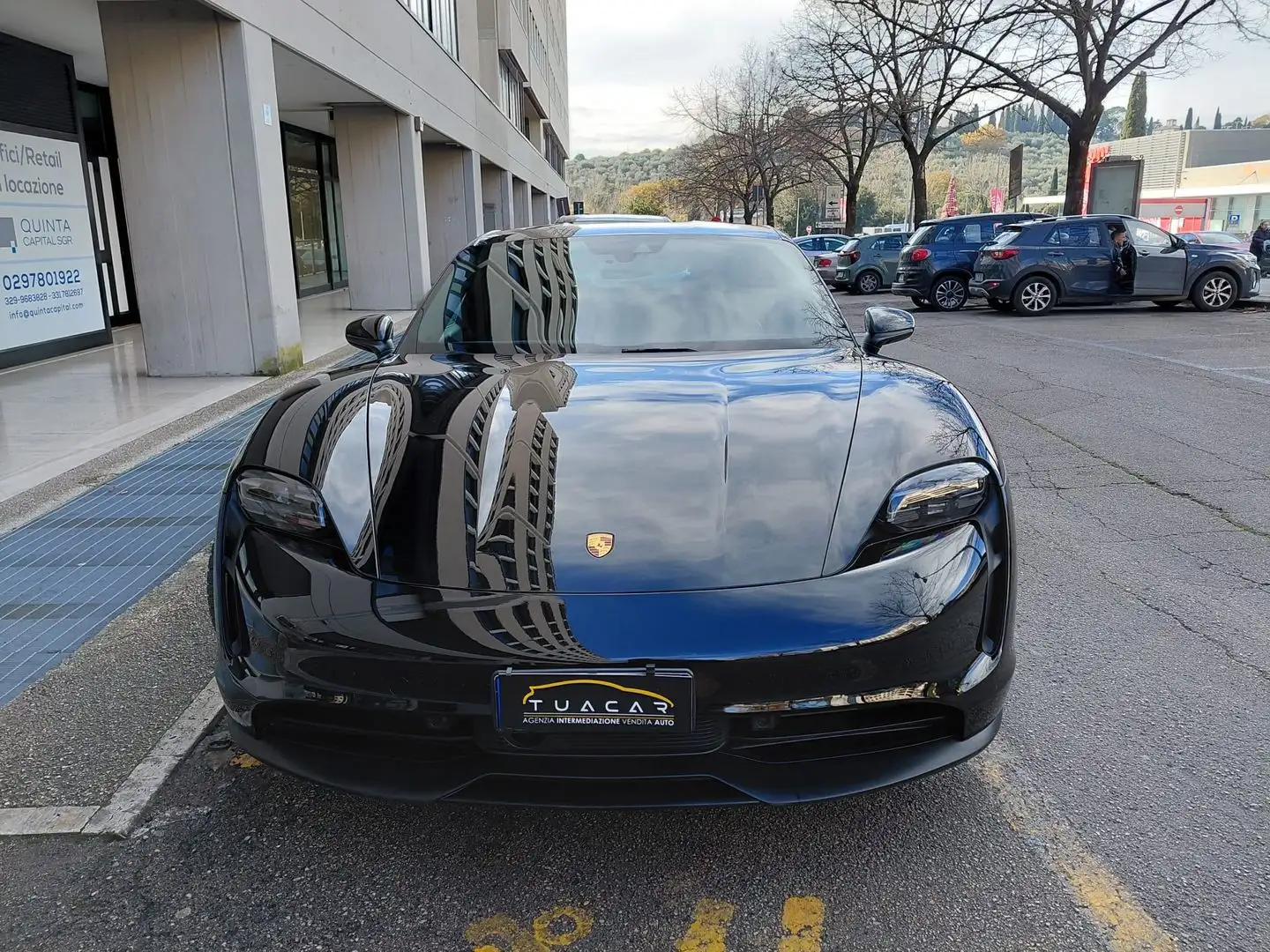 Porsche Taycan Performance Battery Plus Performance plus Noir - 2