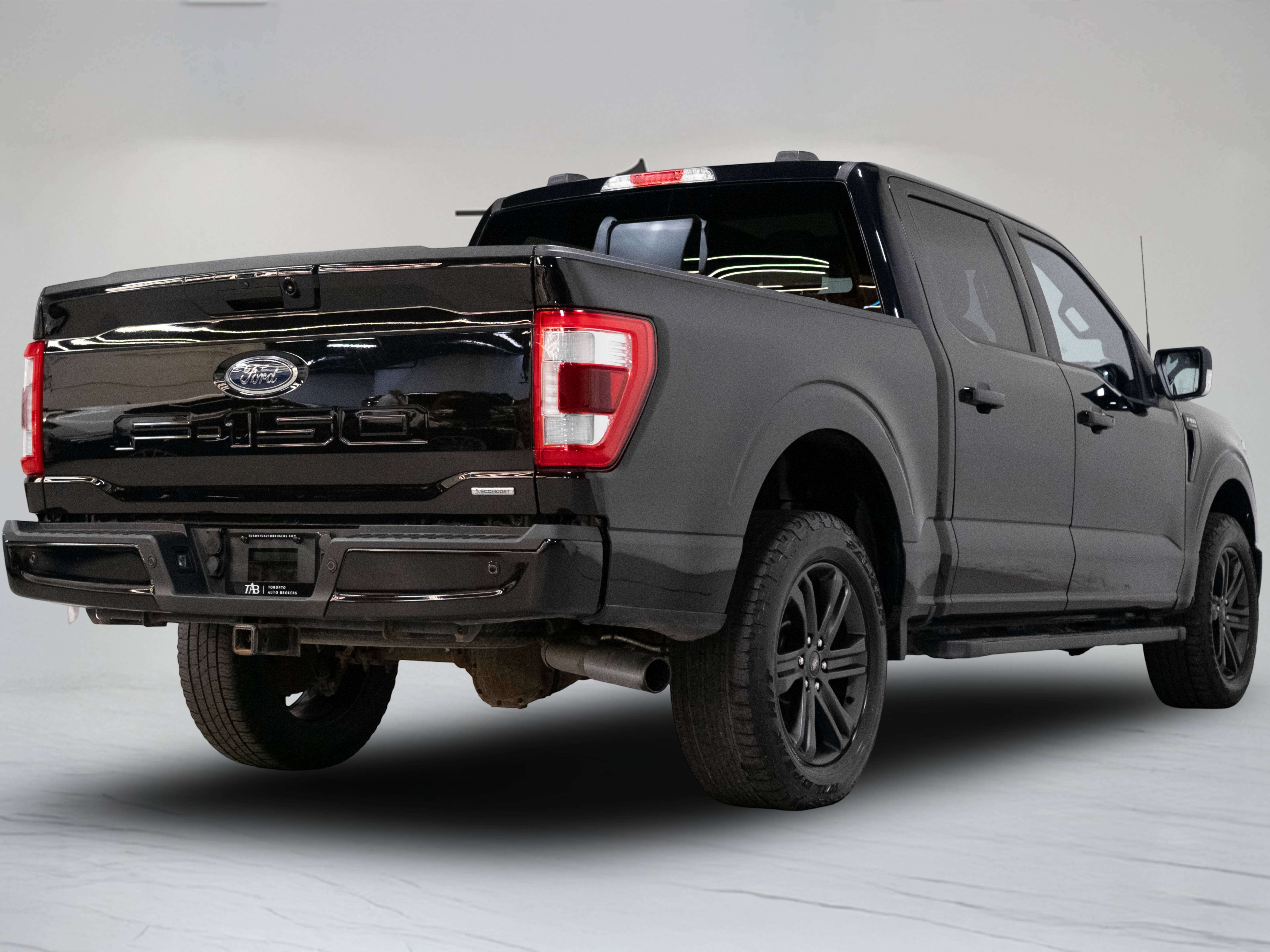 used 2021 Ford F-150 car, priced at $32,900