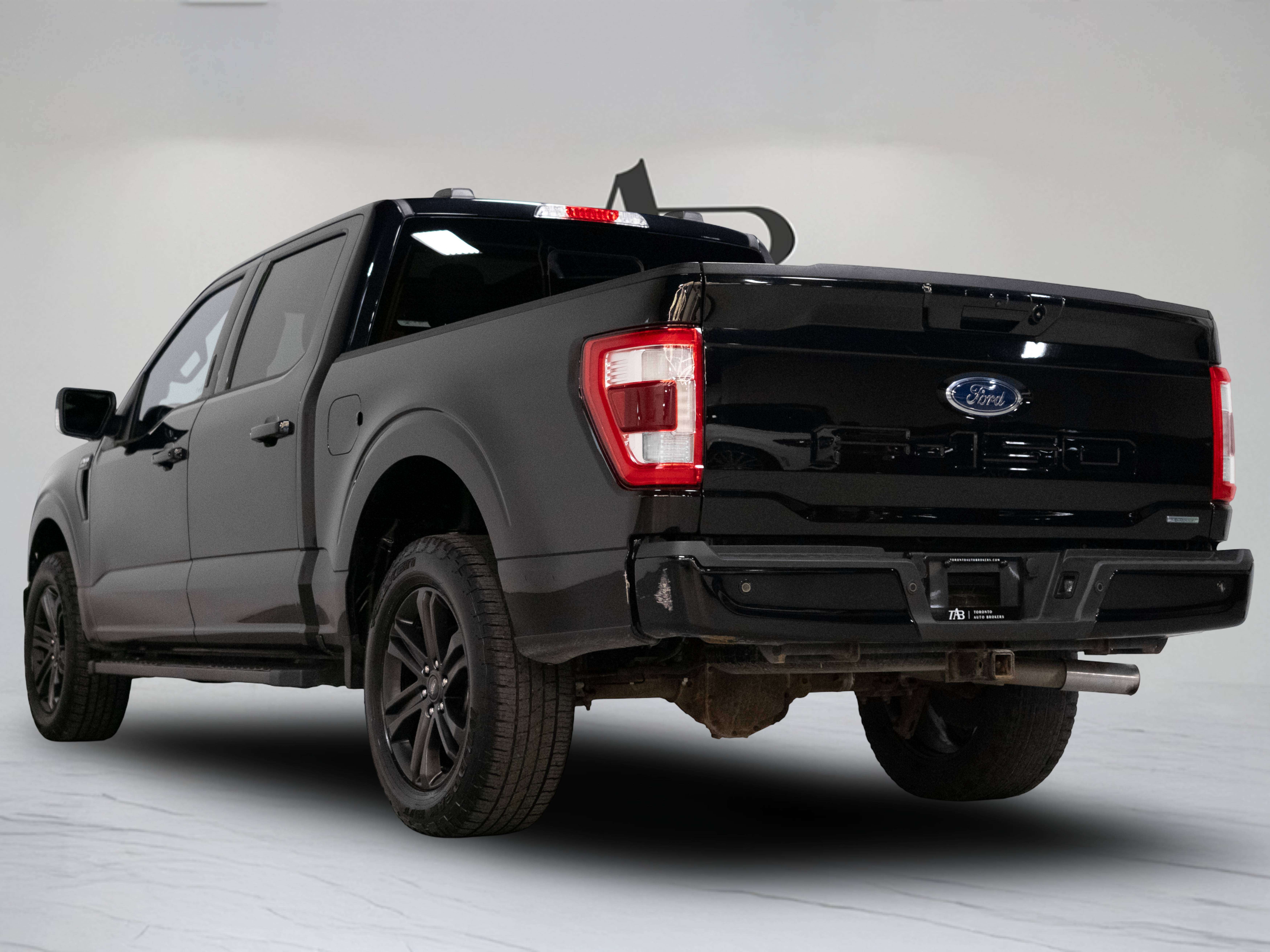 used 2021 Ford F-150 car, priced at $32,900