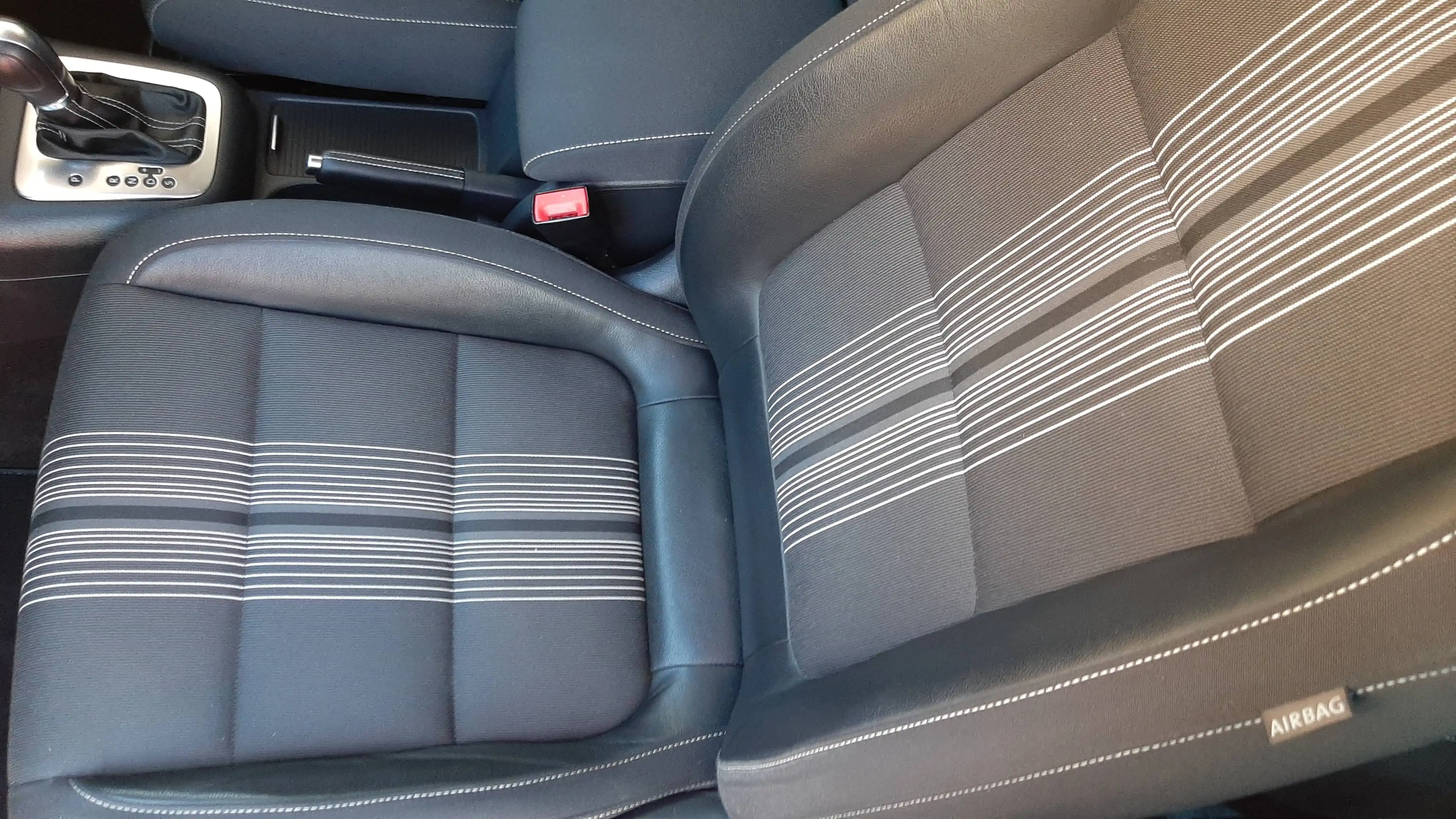 Volkswagen Golf Plus Match BMT — photo 10