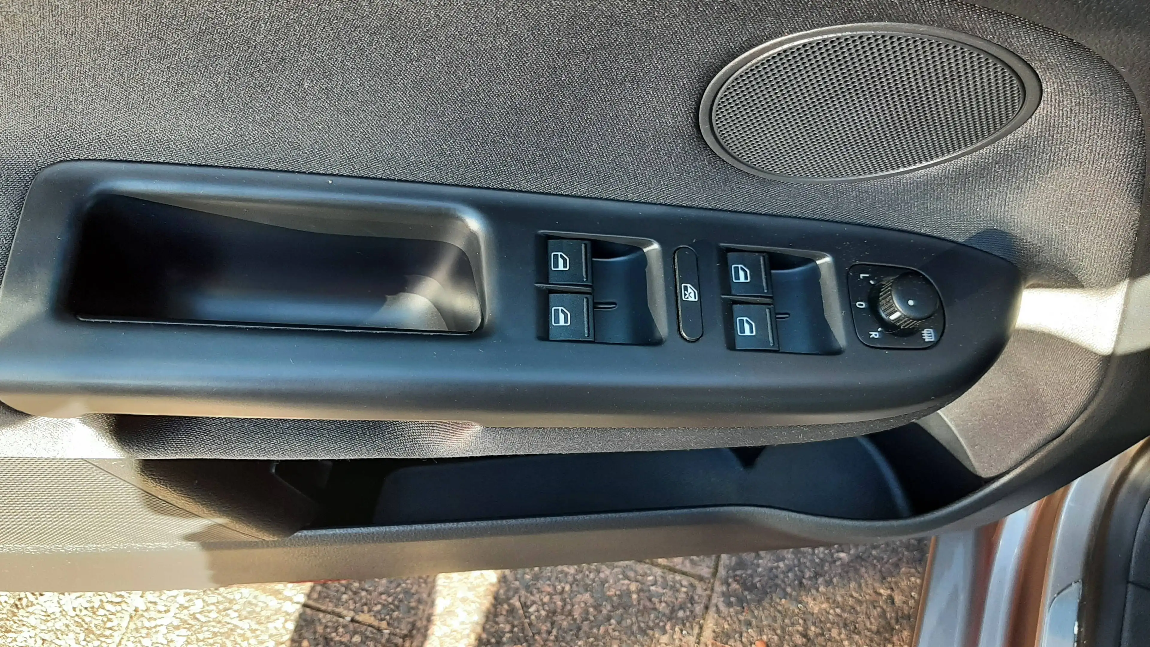 Volkswagen Golf Plus Match BMT — photo 7