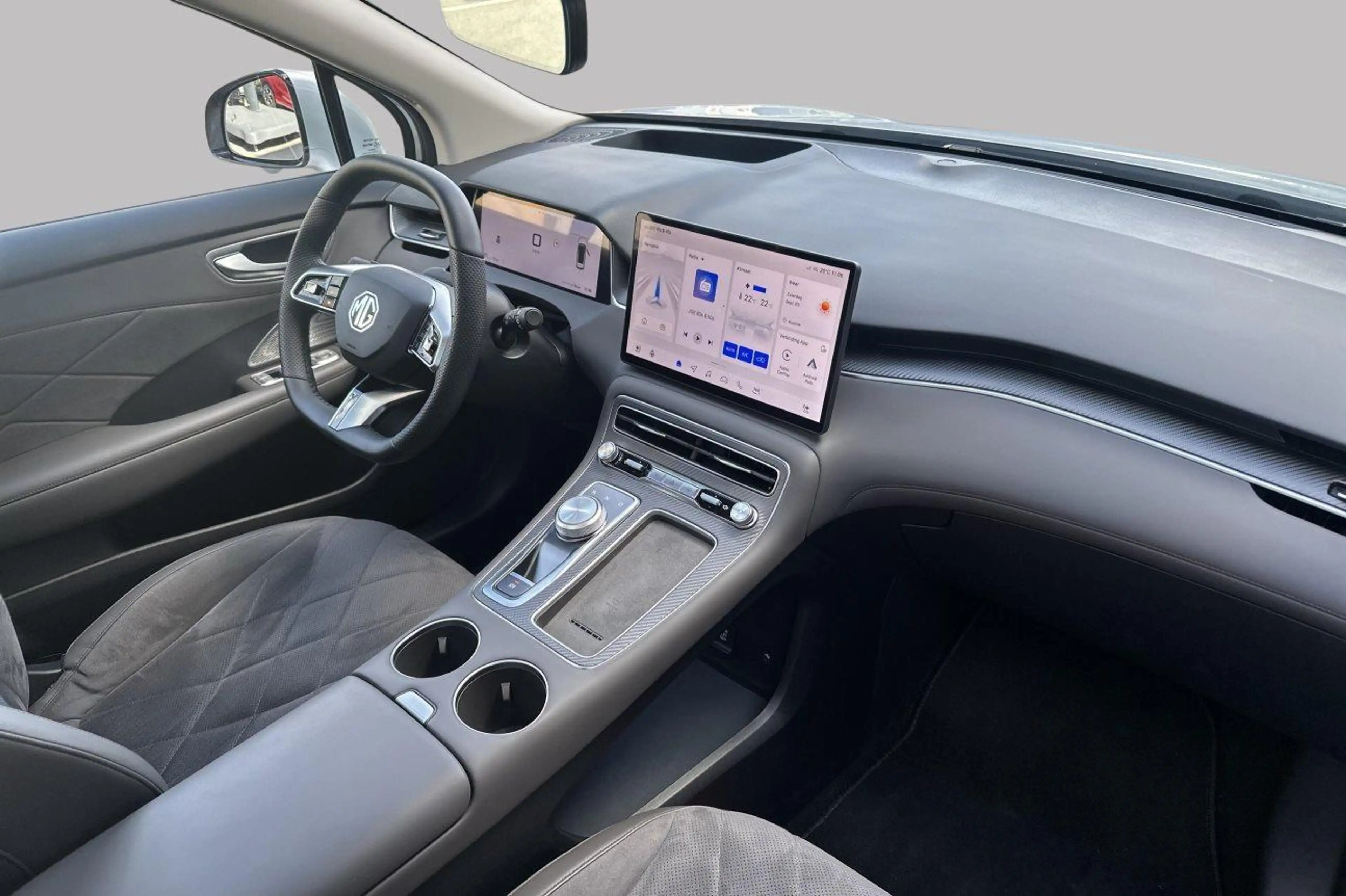 MG S6 EV - LONG RANGE - LUXURY - 77 kWh — photo 2
