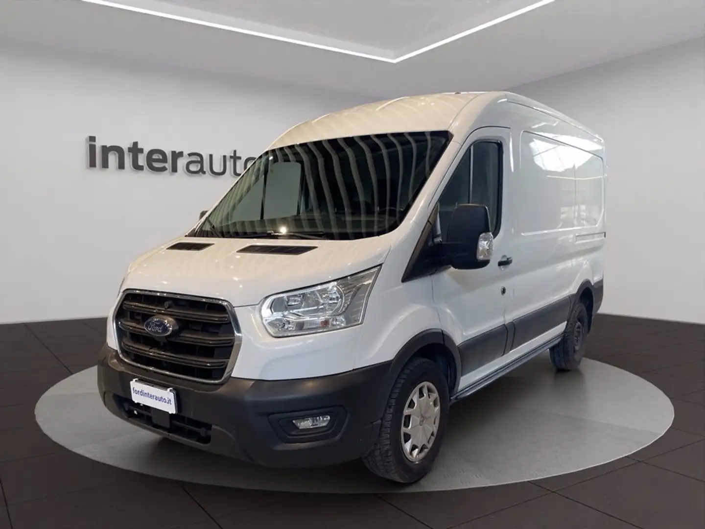 Ford Transit 330 2.0 tdci 170cv trend L2H2 auto E6.2 Bianco - 1