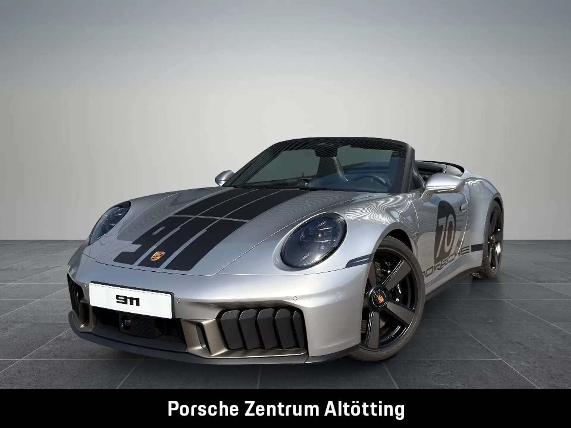 포르쉐 911 Carrera GTS Cabriolet 2026 은색 사진 1