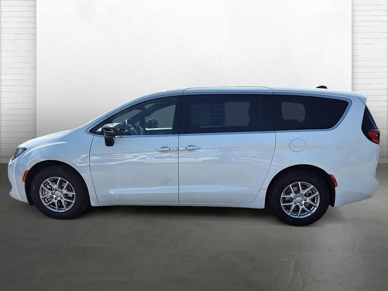 Chrysler Grand Caravan снимка Chrysler Grand Caravan