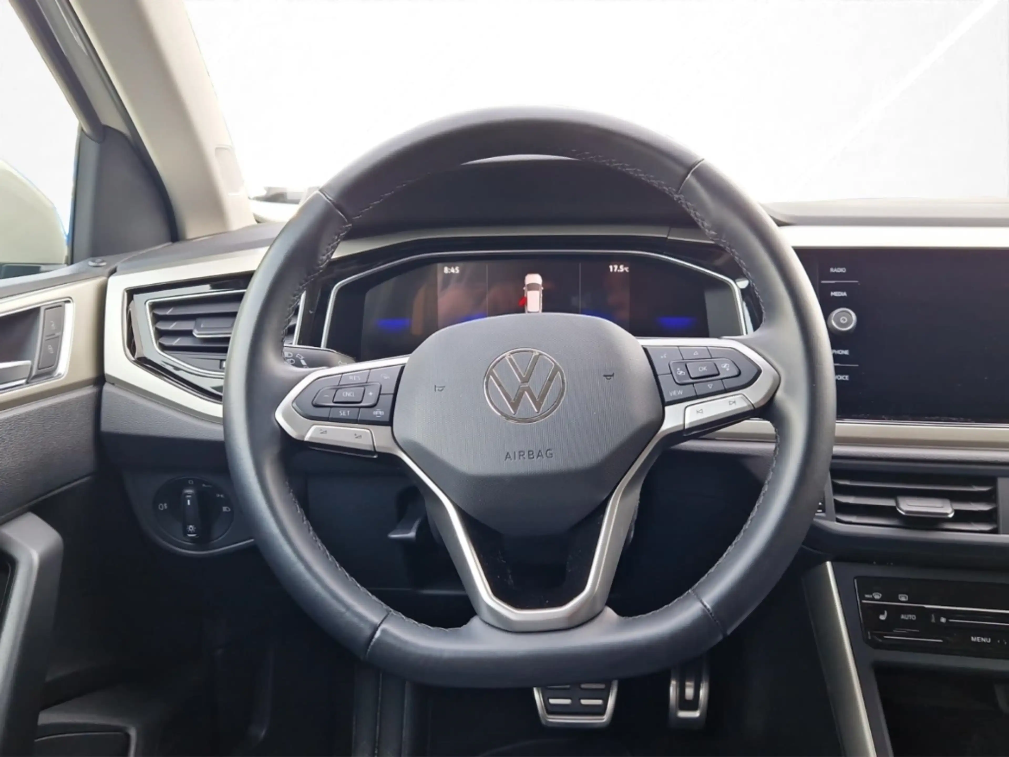 Volkswagen Polo 1.0 TSI DSG Move Navi+Sitzhzg+LED+PDC+Climatronic — photo 9