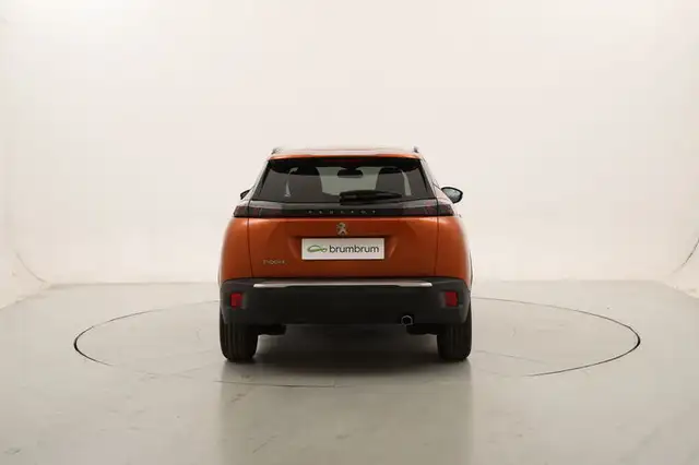 Peugeot 2008 view 4