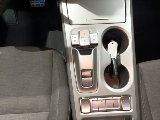 Hyundai Kona view 13