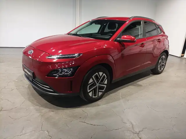 Hyundai Kona view 3