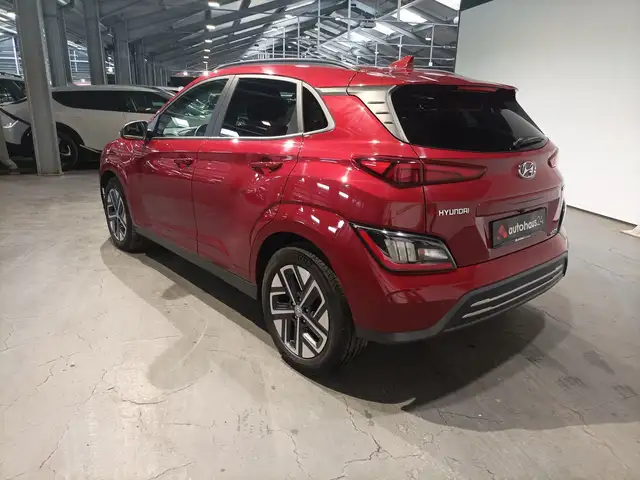 Hyundai Kona view 4