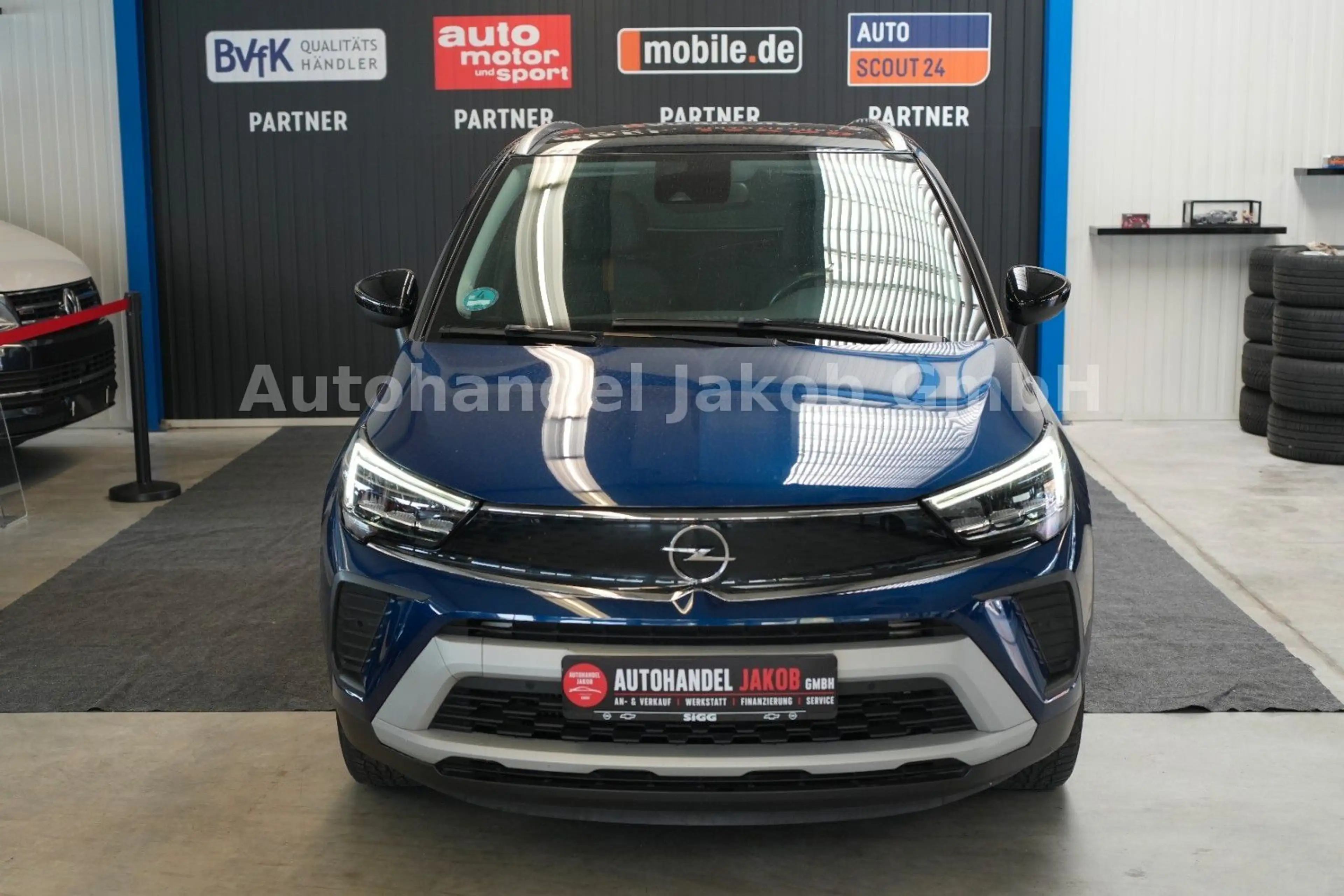 Opel Crossland X — photo 4