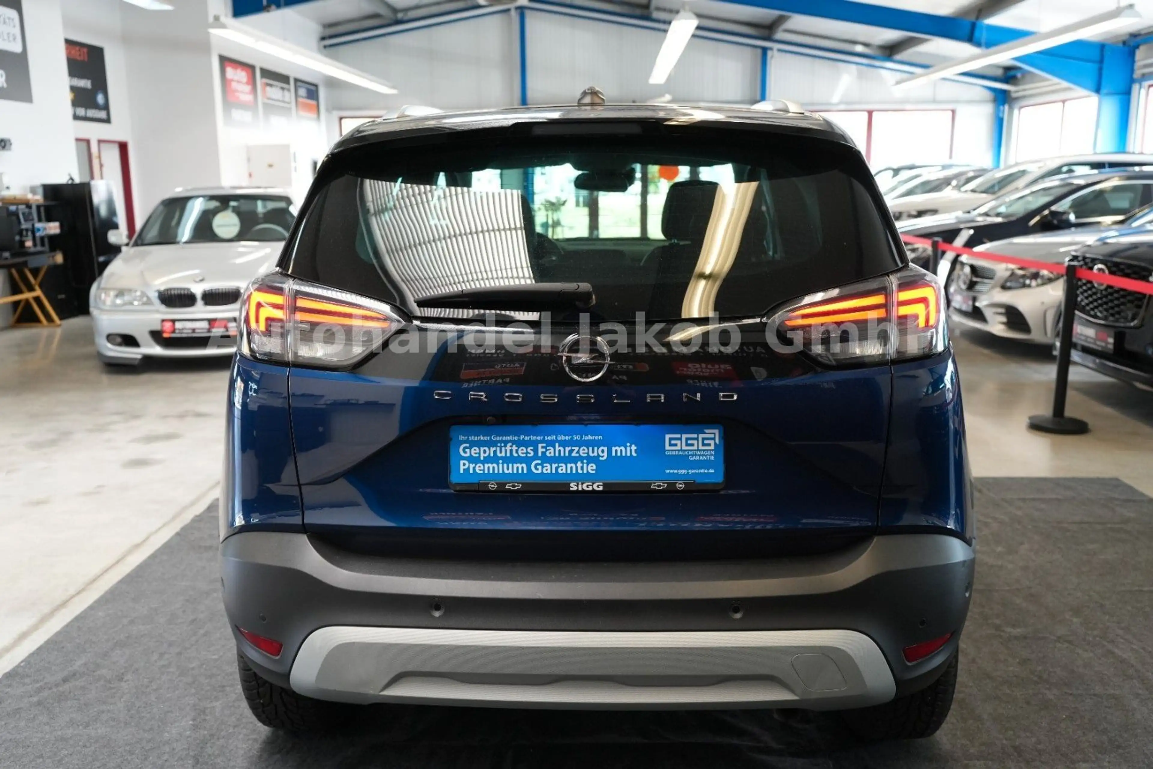 Opel Crossland X — photo 8