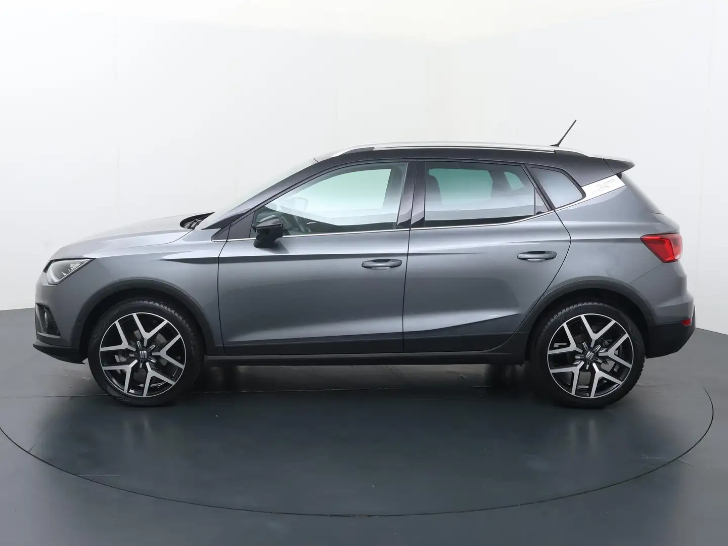 SEAT Arona 1.0 TSI Xcellence Business Intense | 115 PK | Mult Grijs - 2