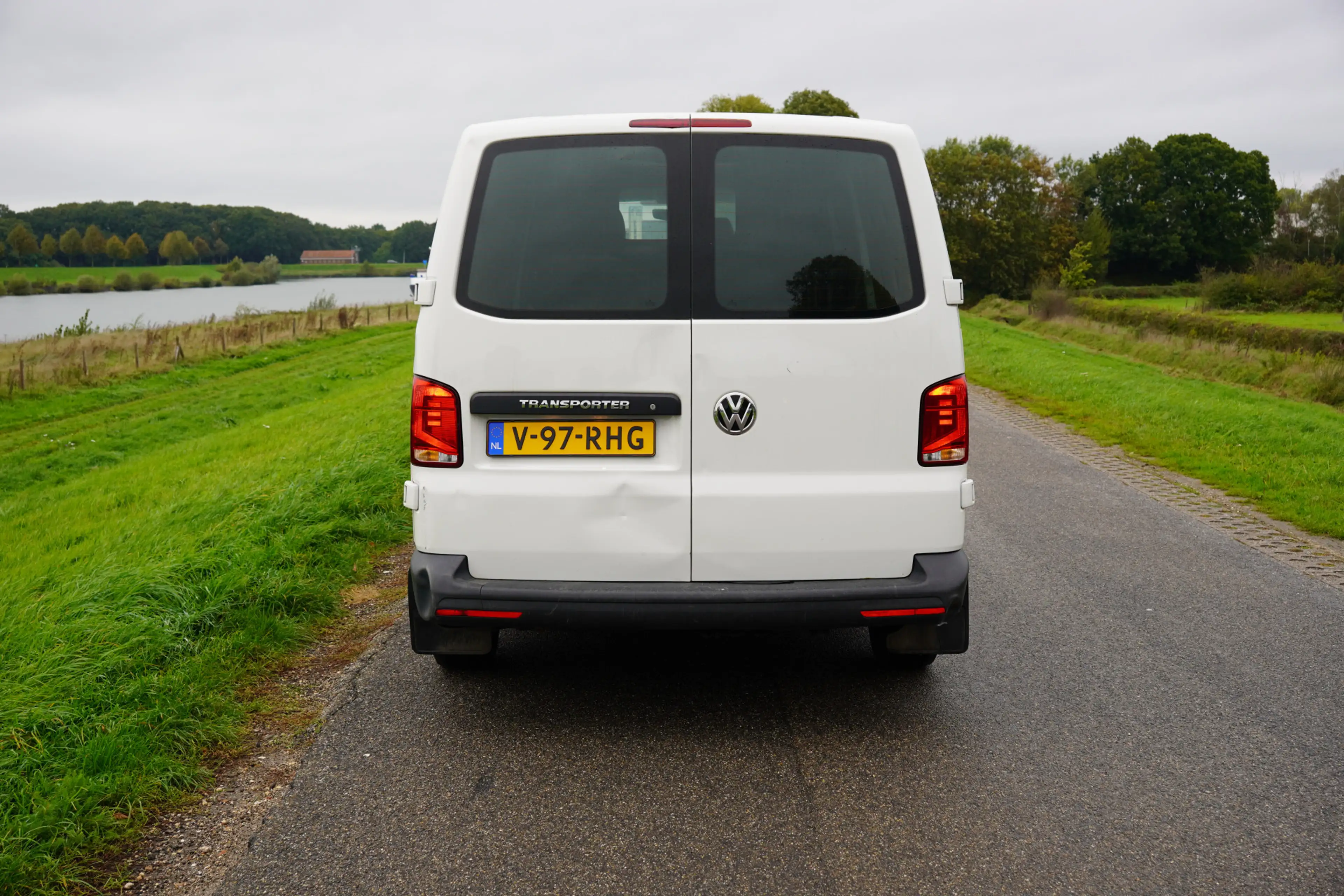 Volkswagen T6.1 Transporter 2.0 TDI L2H1 28 Comfortline / Automaat / Cruise / — photo 4