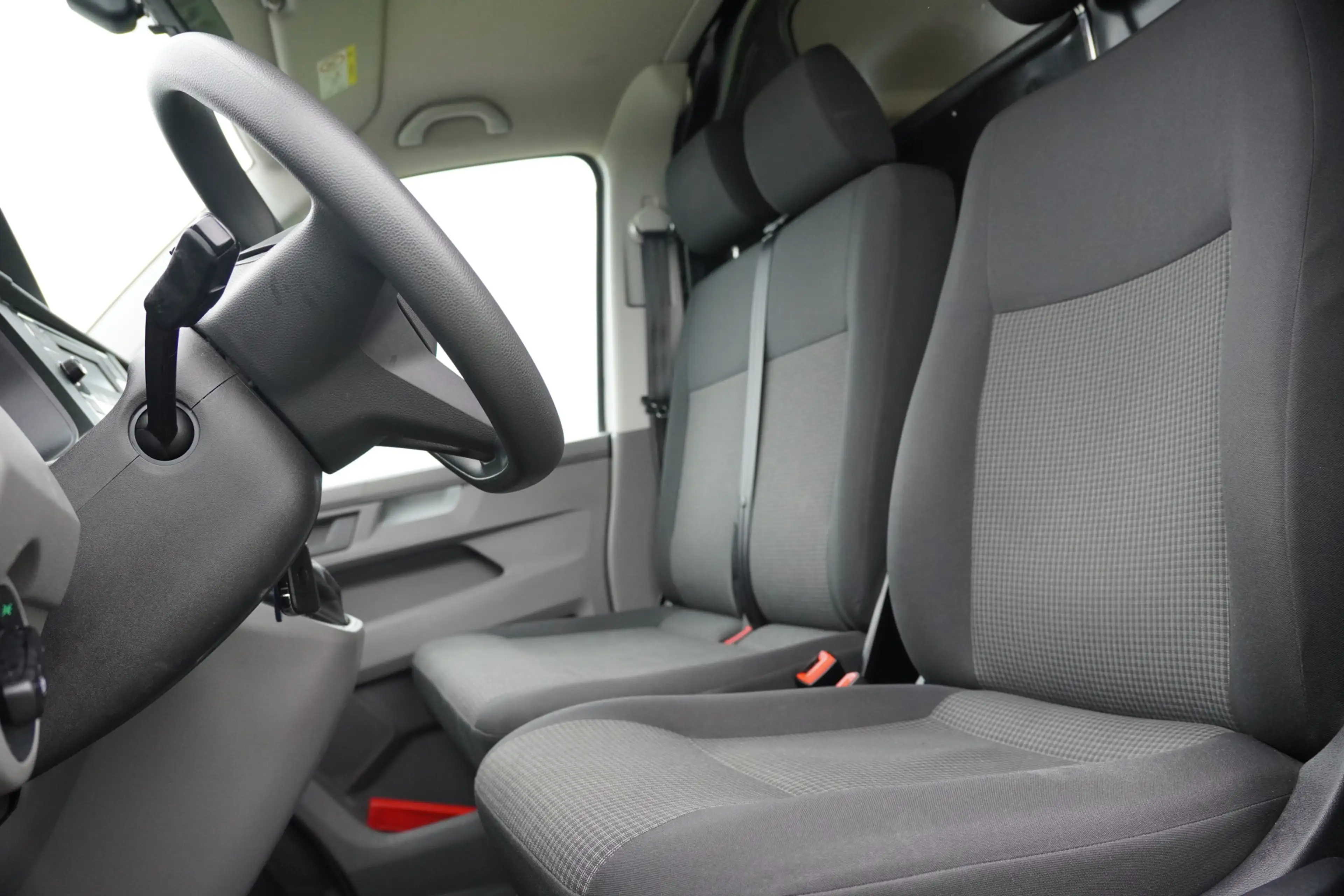 Volkswagen T6.1 Transporter 2.0 TDI L2H1 28 Comfortline / Automaat / Cruise / — photo 14