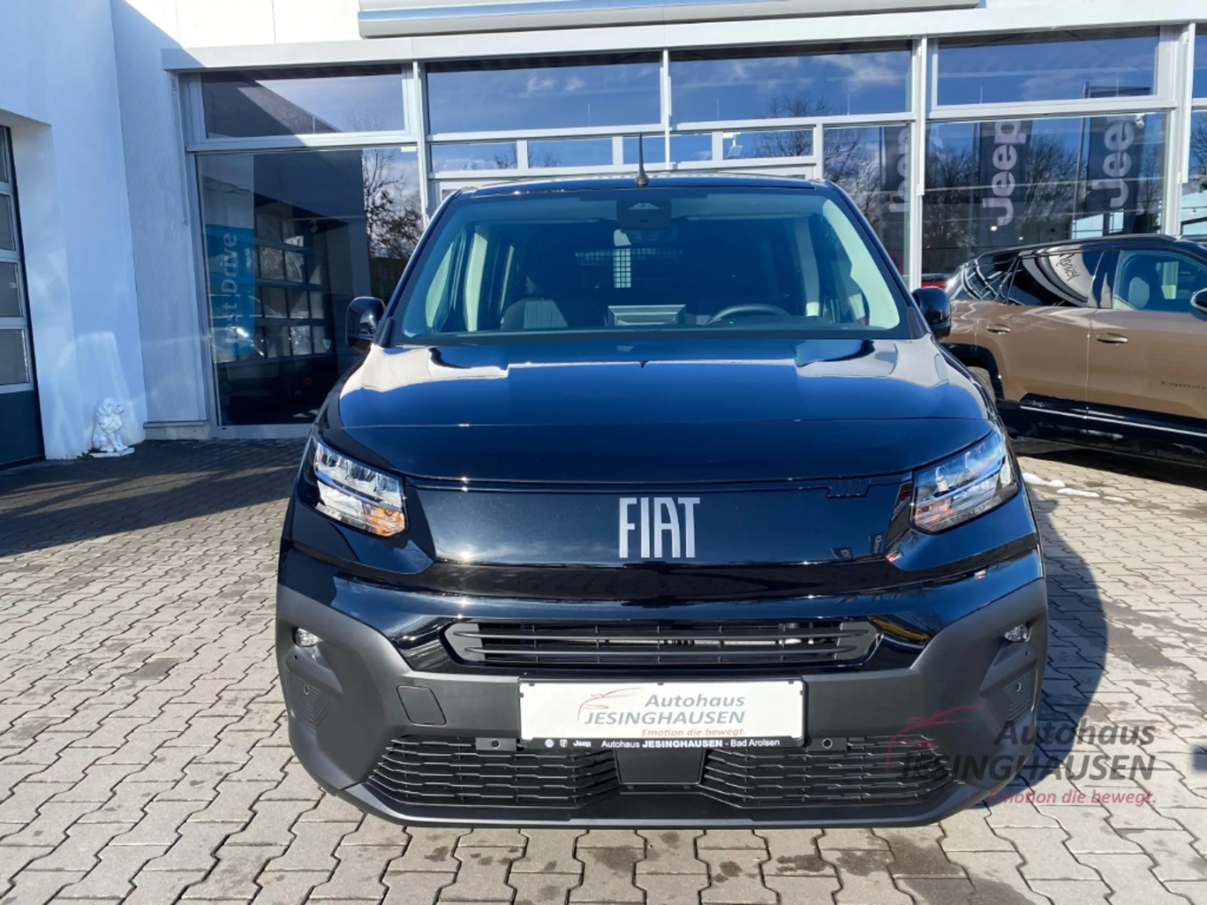 Fiat Doblo Kombi L1H1 1.5 Diesel Navi Ausst. Hecksch. LED Dig — photo 2