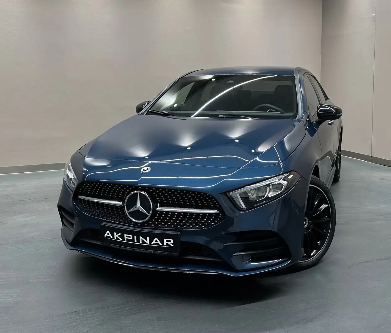 Mercedes-Benz A 250 A250 e *1. HAND*AMG-LINE*NIGHT-PAKET* Bleu - 1