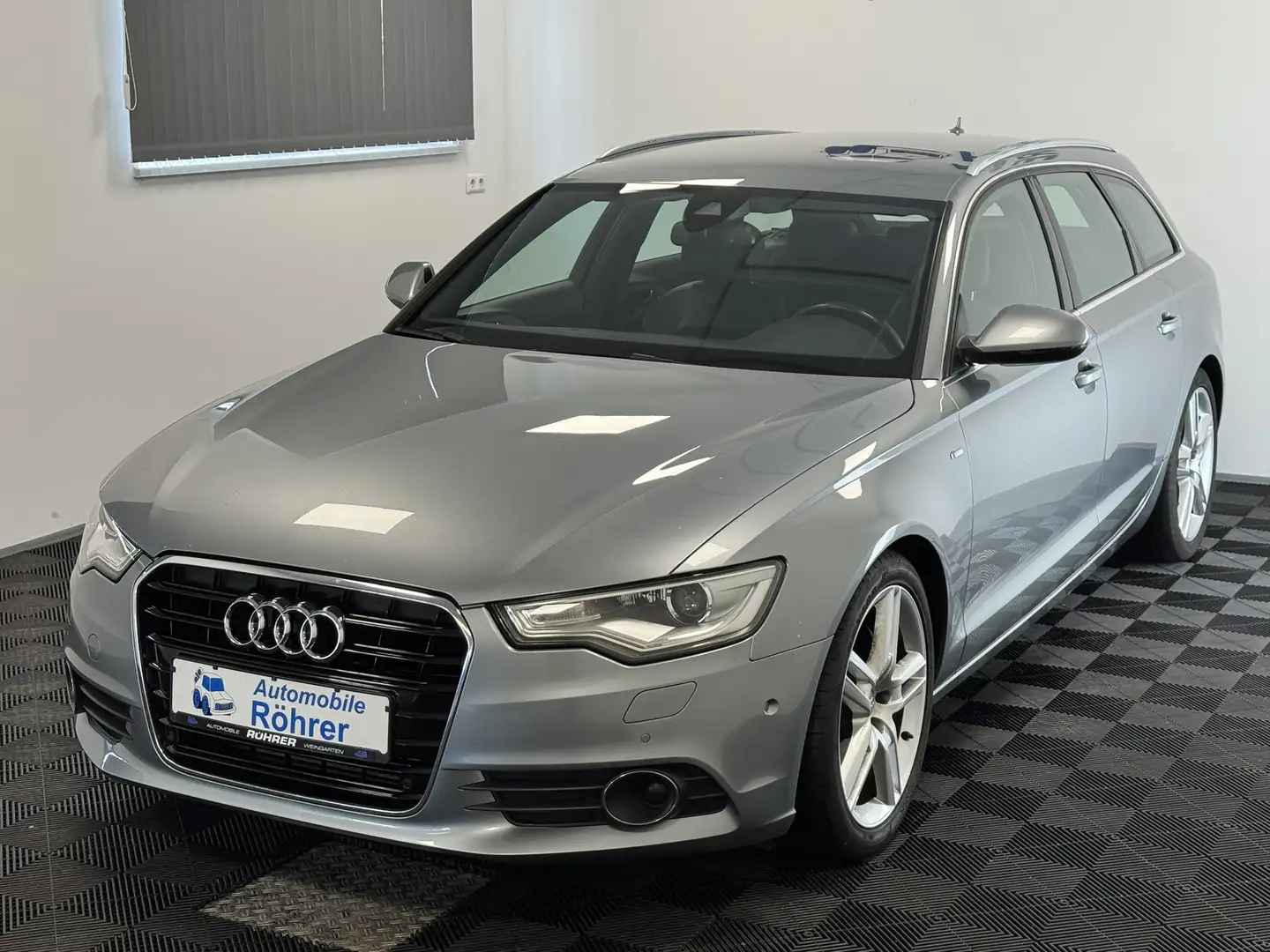 Audi A6 Avant 3.0 TDI quattro S-tronic S-Line ACC Grau - 2