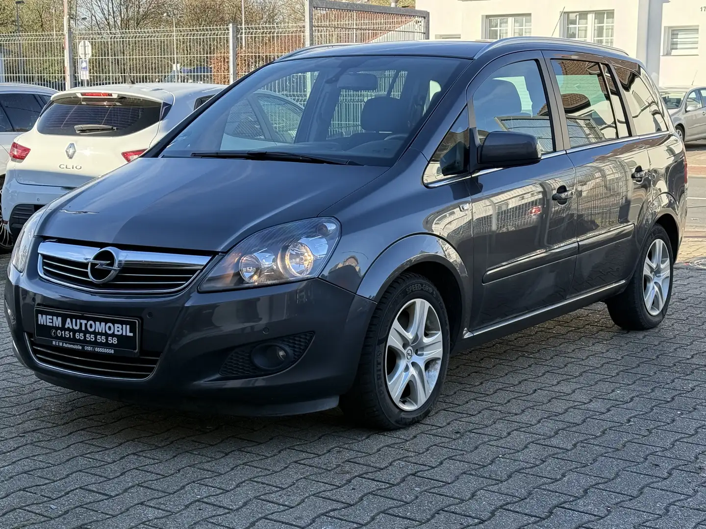 Opel Zafira Design Edition 7 Sitzer AHK Scheckheft SHZ TEMP Grau - 1