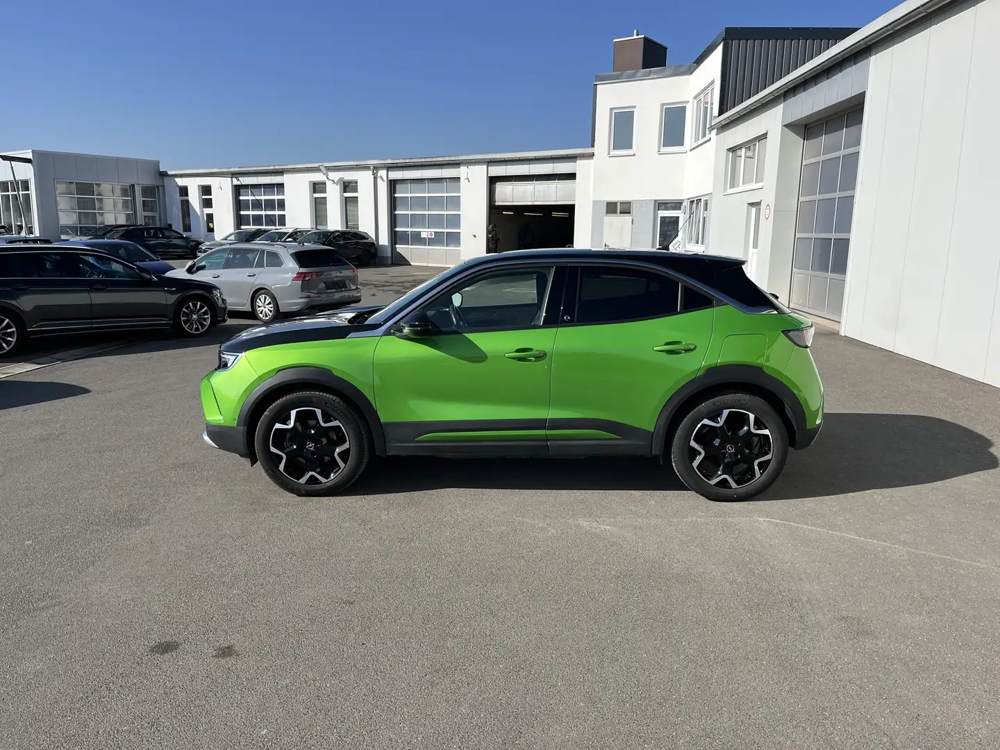 Opel Mokka-E Ultimate 96€ m. 20% Anzahlung 50kWh CCS 3-Phasen Grün - 2