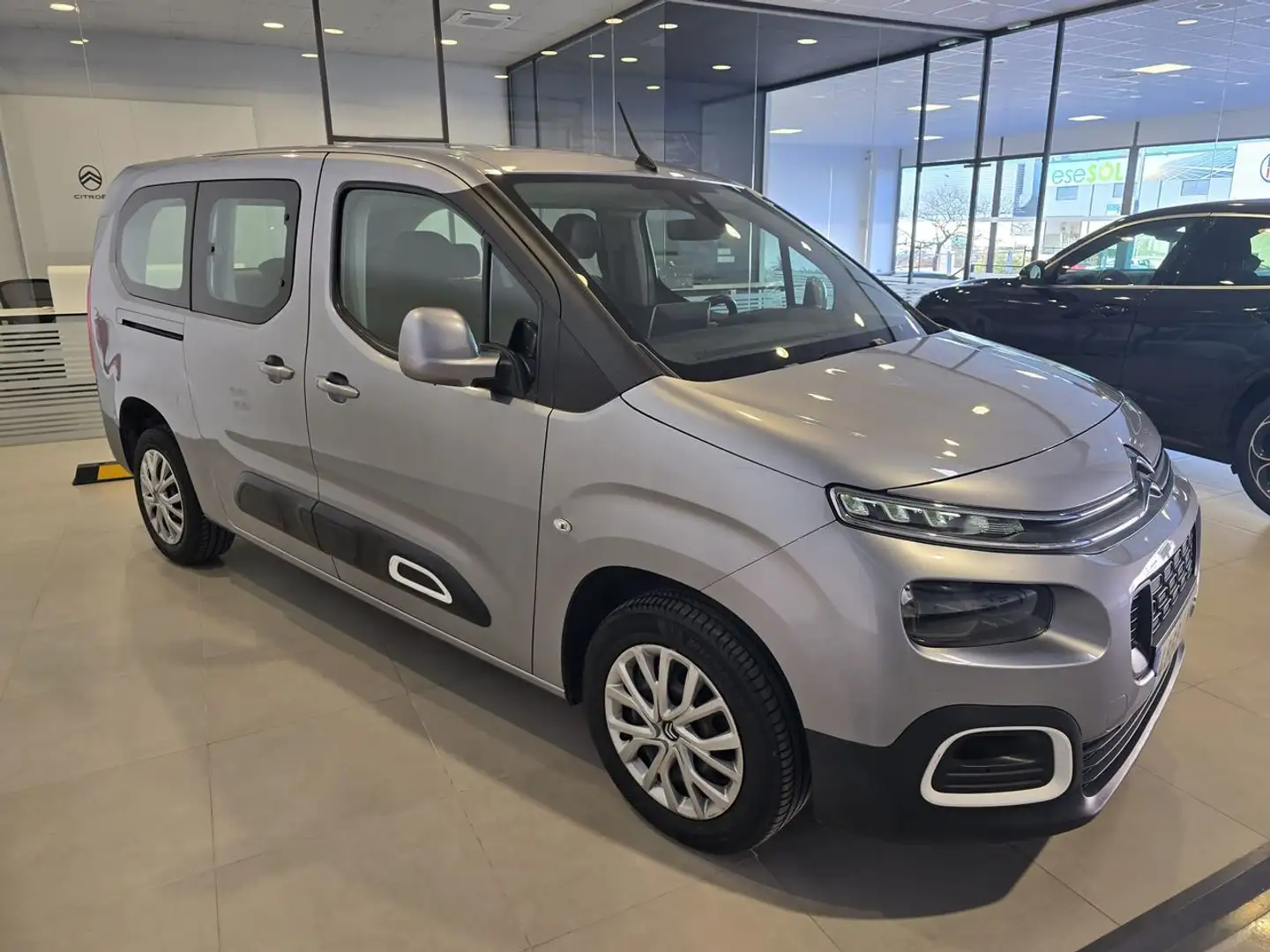 Citroen Berlingo Combi BlueHDi S&S Talla XL Feel 100 Gris - 2