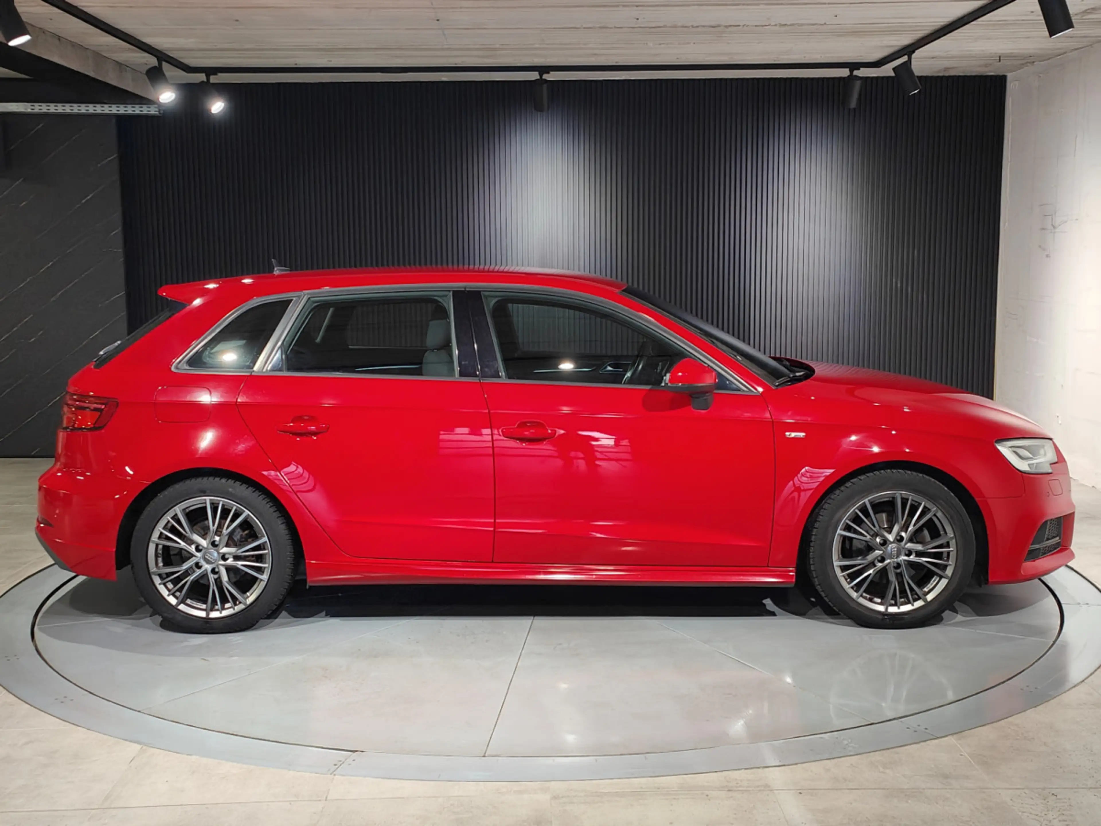 Audi A3 35 TFSI S-TRONIC S-LINE CARPLAY GPS BLUETOOTH APS — photo 2
