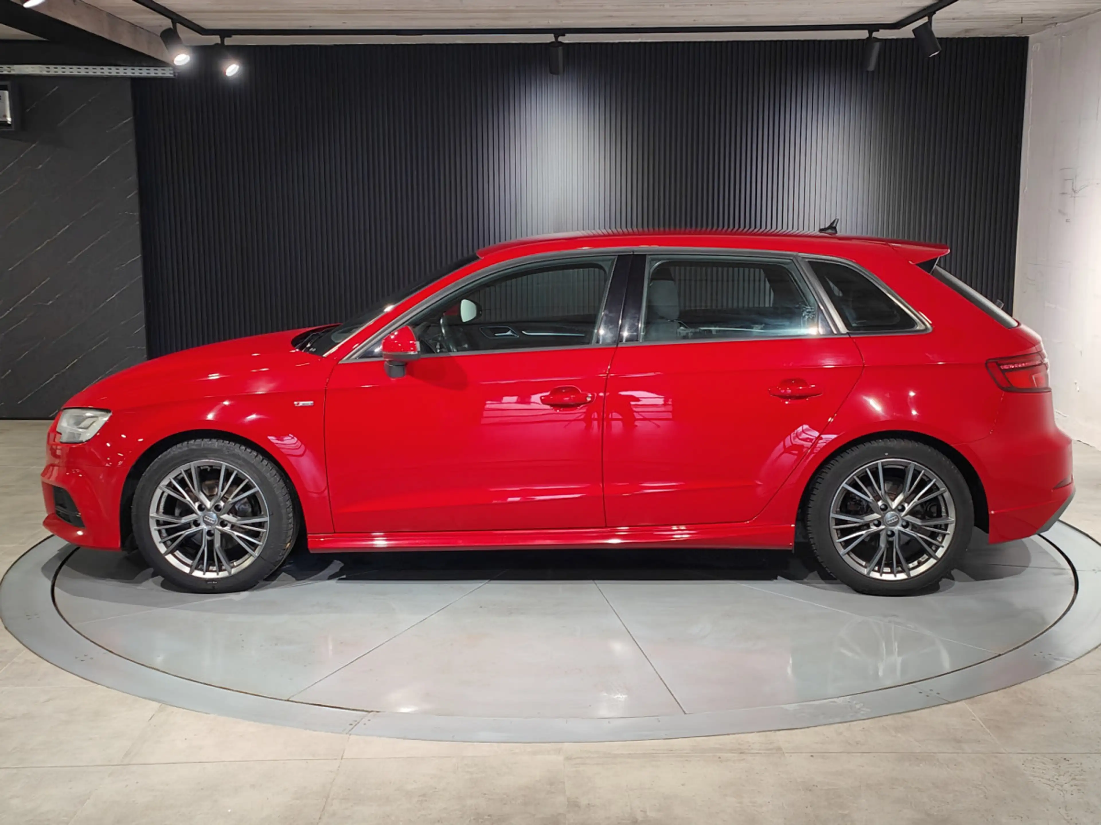Audi A3 35 TFSI S-TRONIC S-LINE CARPLAY GPS BLUETOOTH APS — photo 5