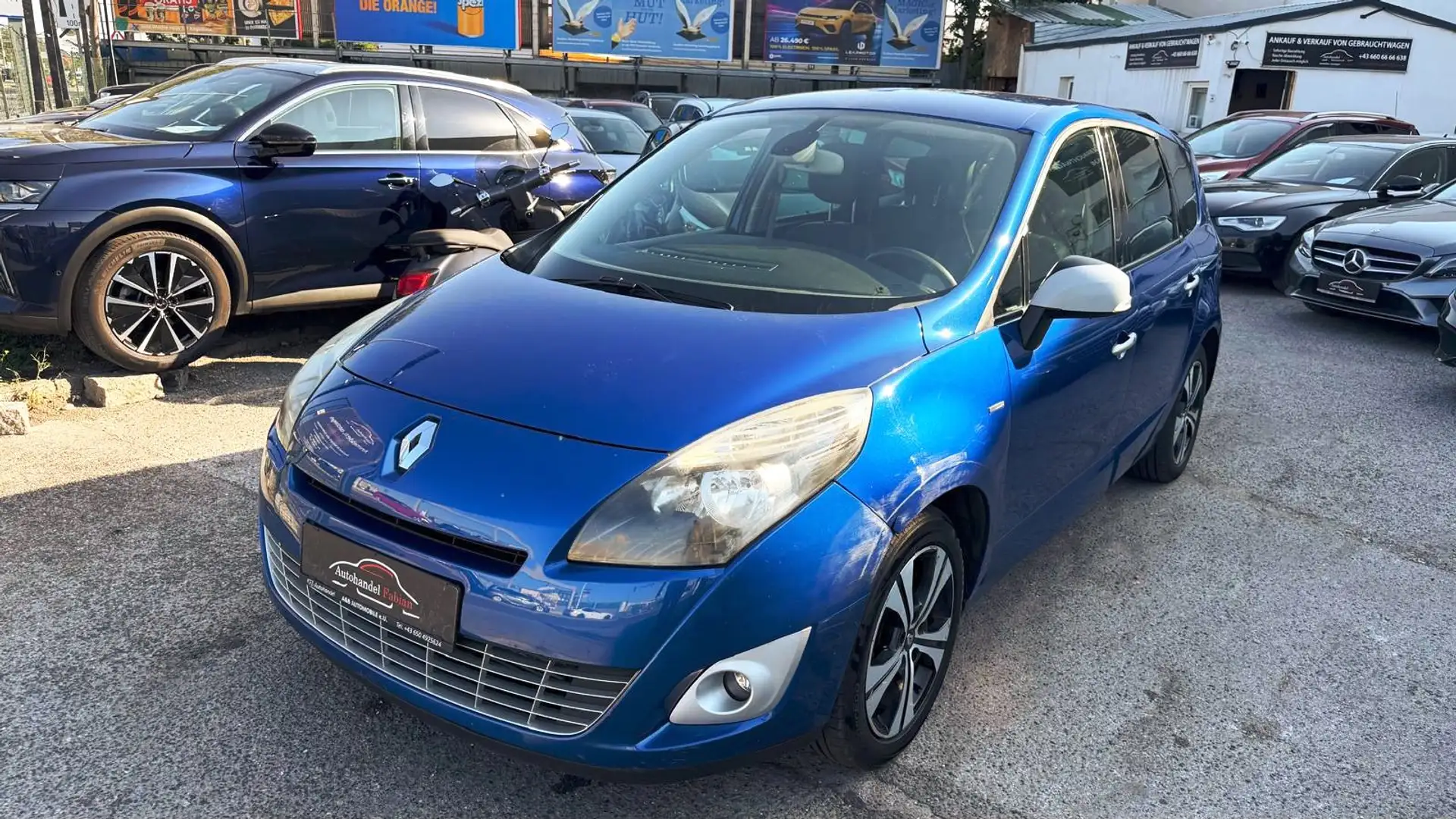 Renault Scenic Authentique 1,5 dCi mit PICKERL 10/26 Parkhilfe Blau - 1