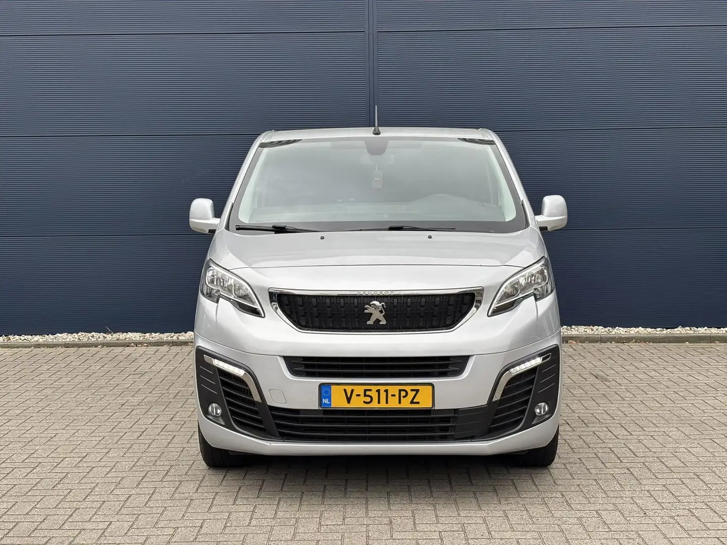 Peugeot Expert 2.0 HDI Premium Navigatie I Lengte 2 I Camera I Tr Grijs - 2