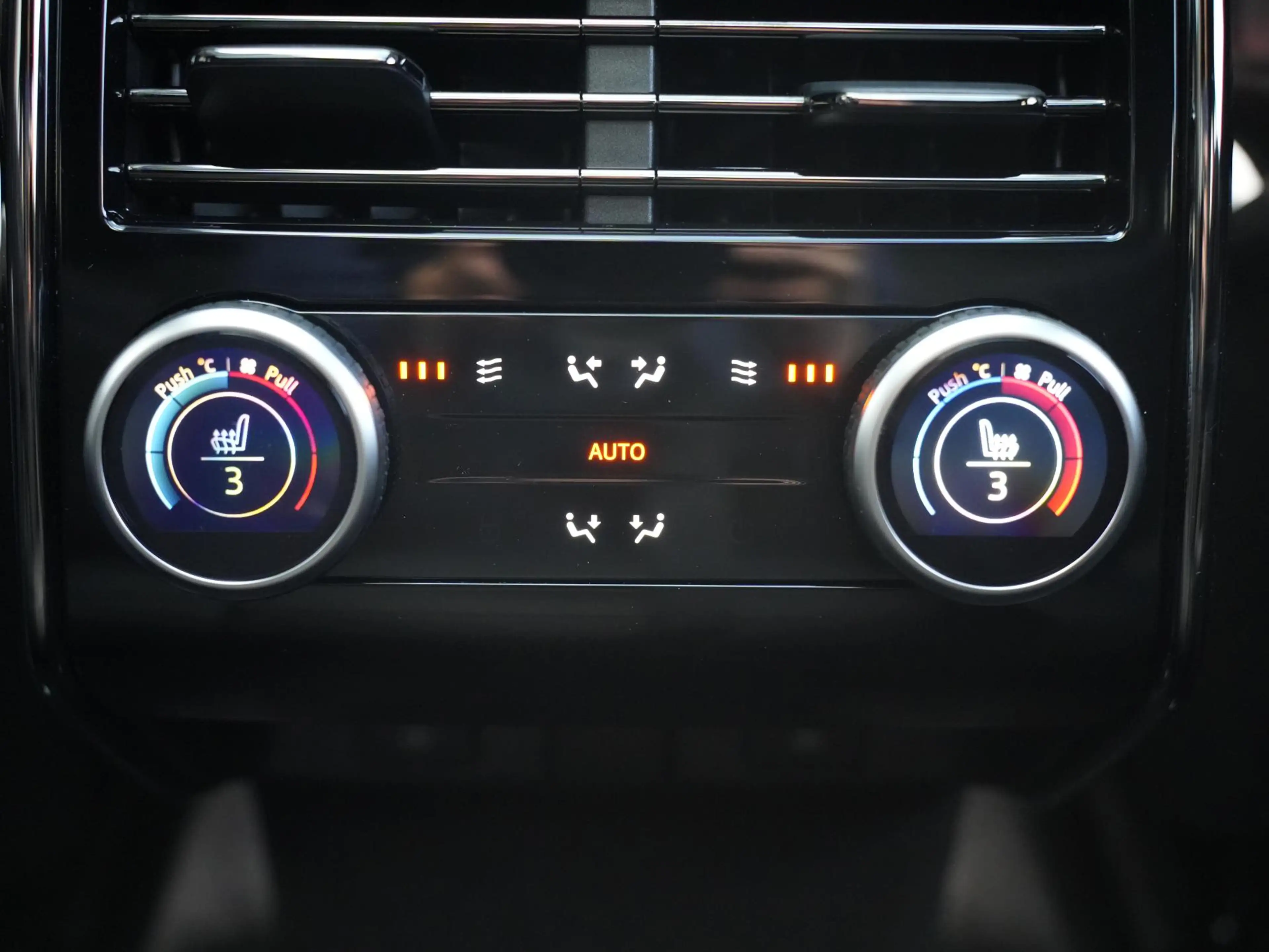 Land Rover Range Rover Sport P550e Autobiography PHEV | SV Lak |  Comfort Pack — photo 38