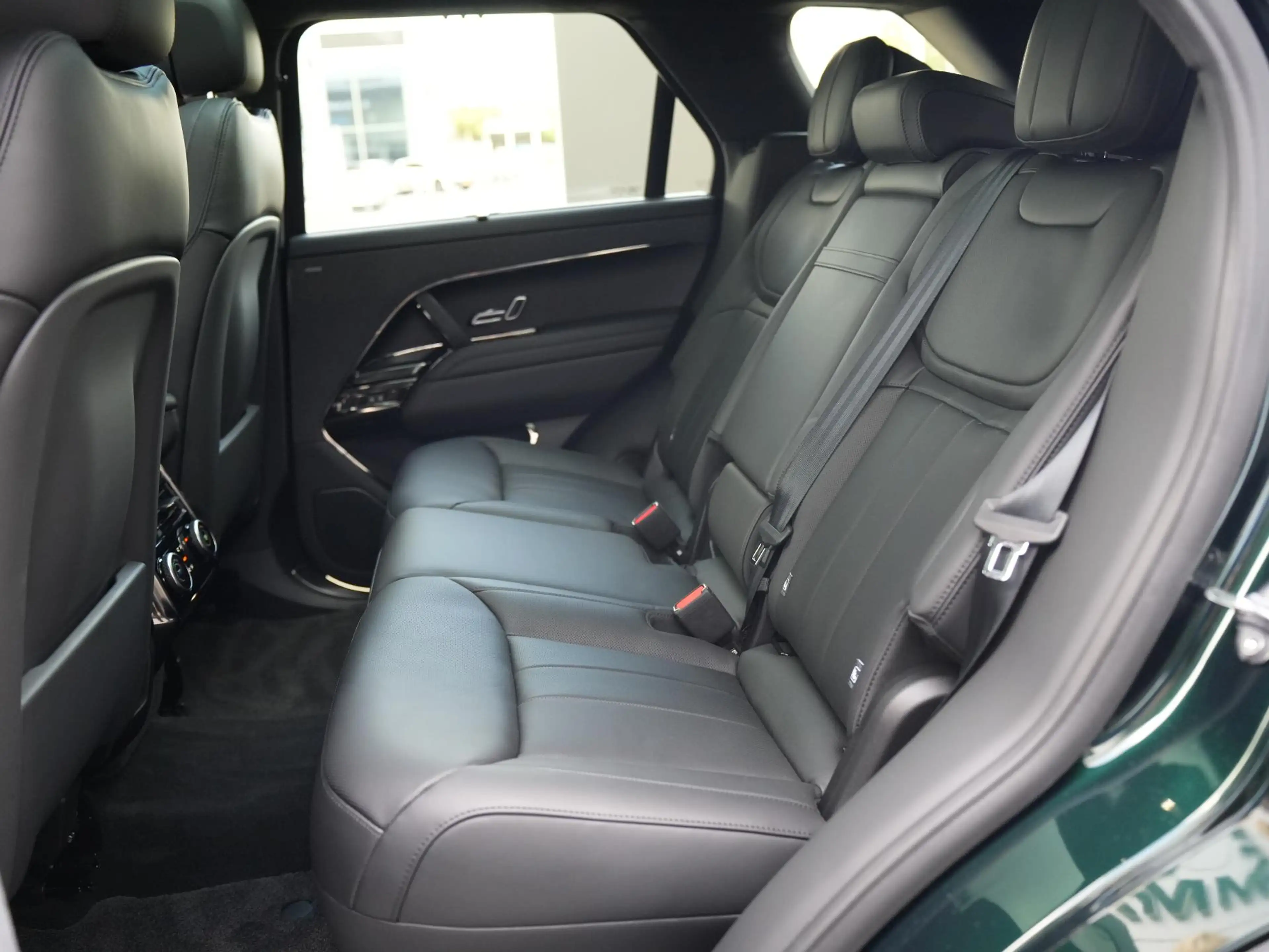 Land Rover Range Rover Sport P550e Autobiography PHEV | SV Lak |  Comfort Pack — photo 36