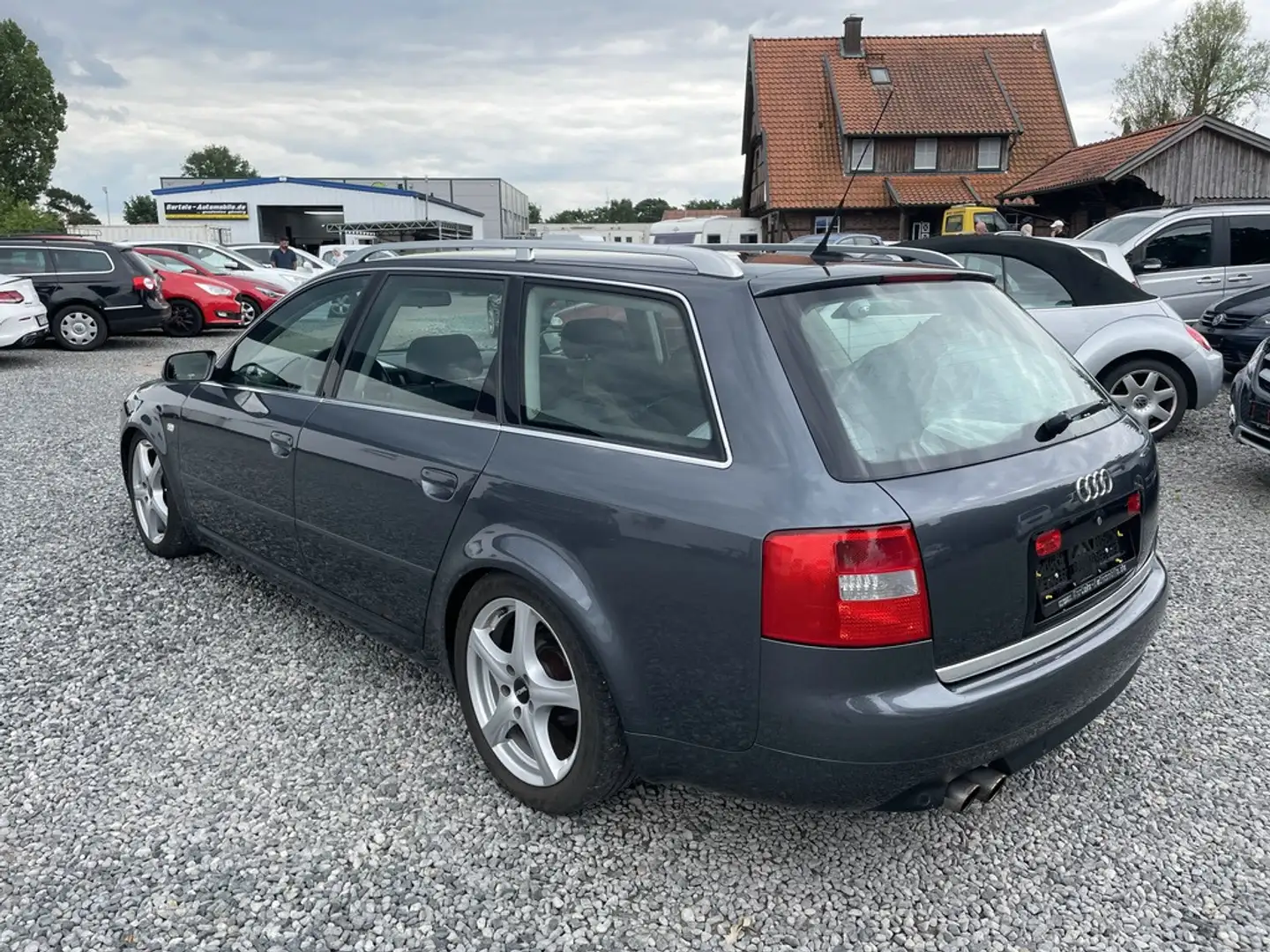 Audi A6 Avant 2.4 V6, Klima, Sitzh., Standh., AHK Grey - 2
