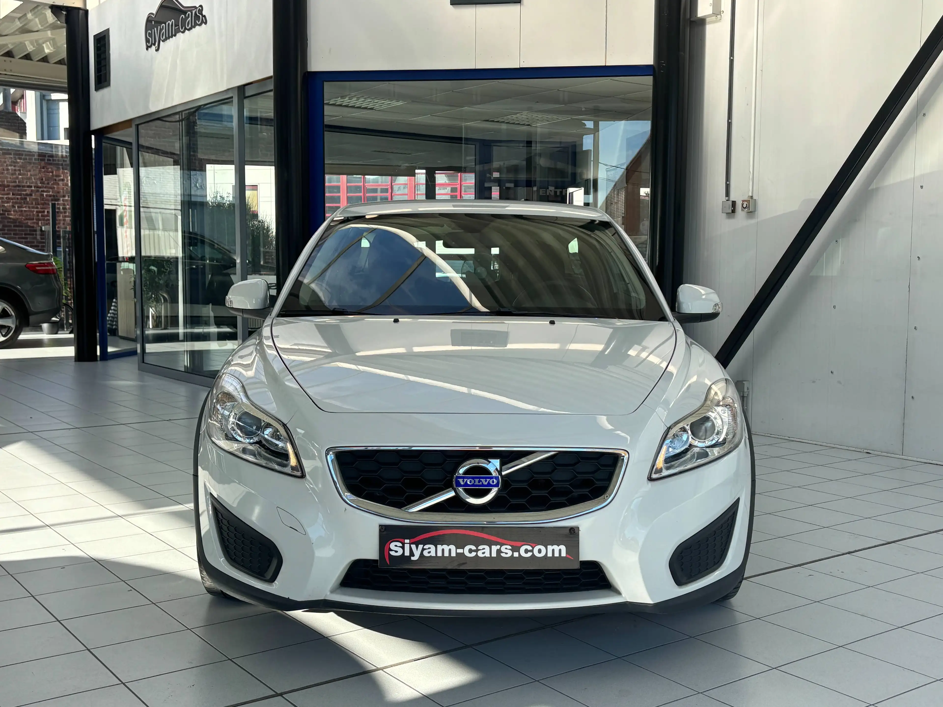 Volvo C30 C30 1.6 D DRIVe *CLIM * 1ER PROP * CARNET * — photo 8