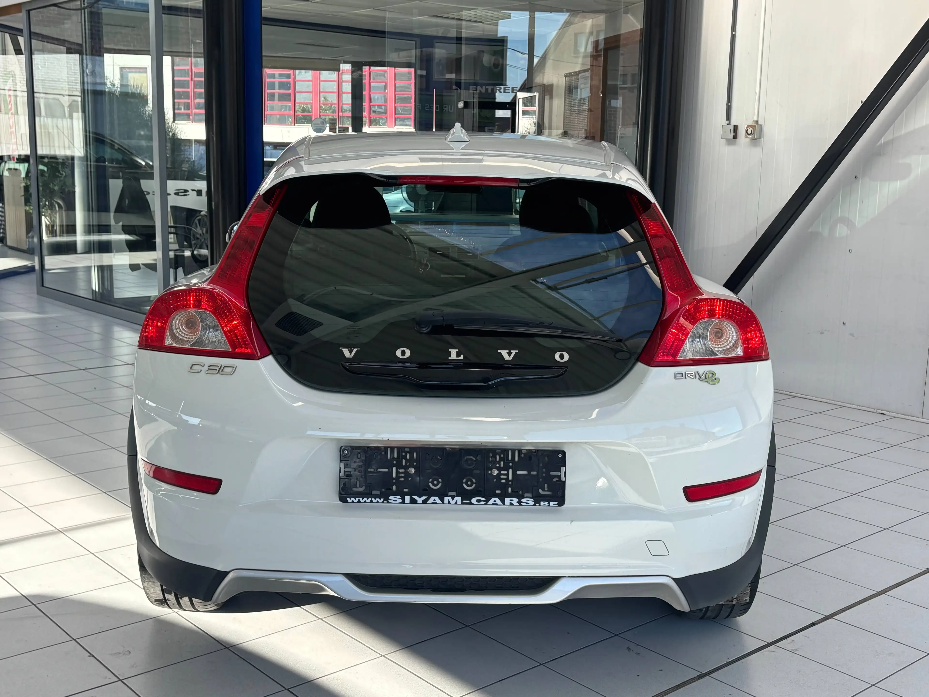 Volvo C30 C30 1.6 D DRIVe *CLIM * 1ER PROP * CARNET * — photo 4