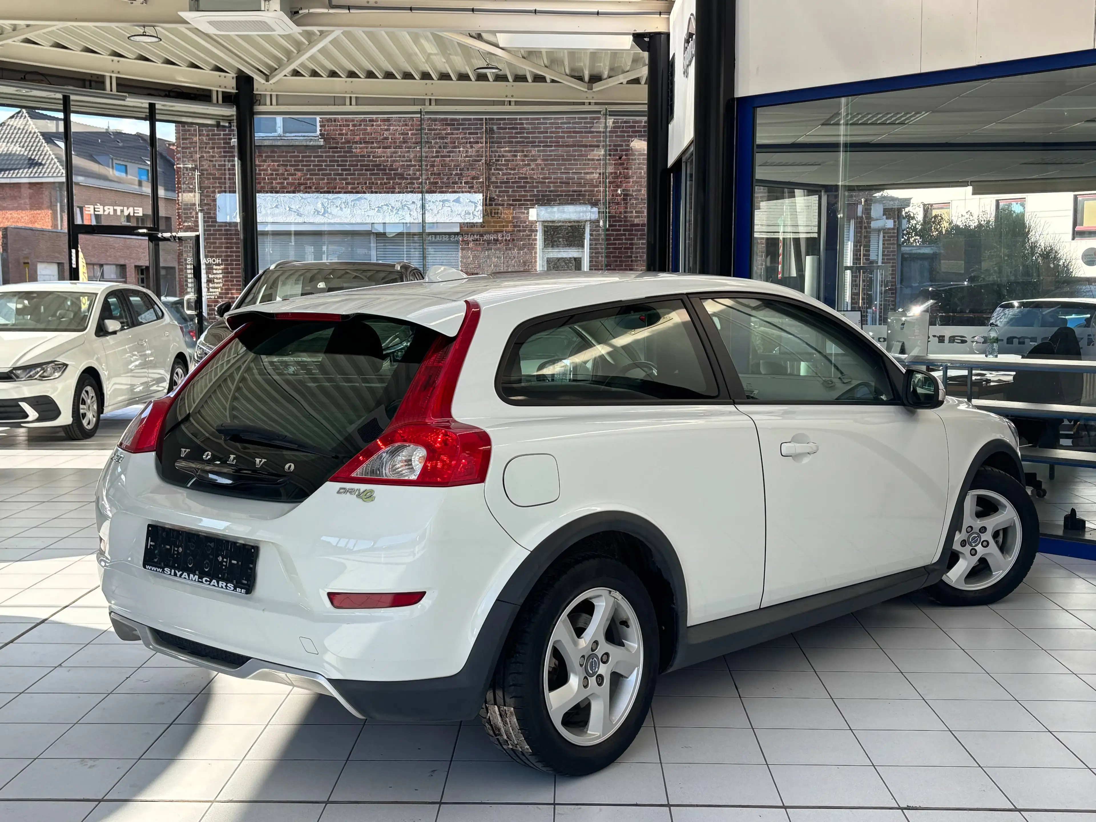 Volvo C30 C30 1.6 D DRIVe *CLIM * 1ER PROP * CARNET * — photo 5