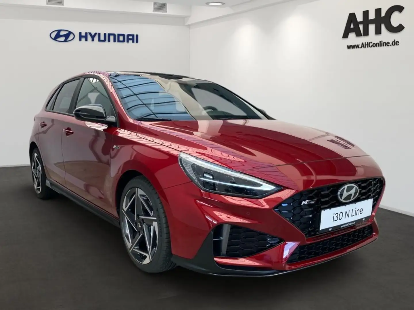 Hyundai i30 5-Türer 1,5 T-GDI 7-DCT N-Line 2xKlima KAM Rot - 2
