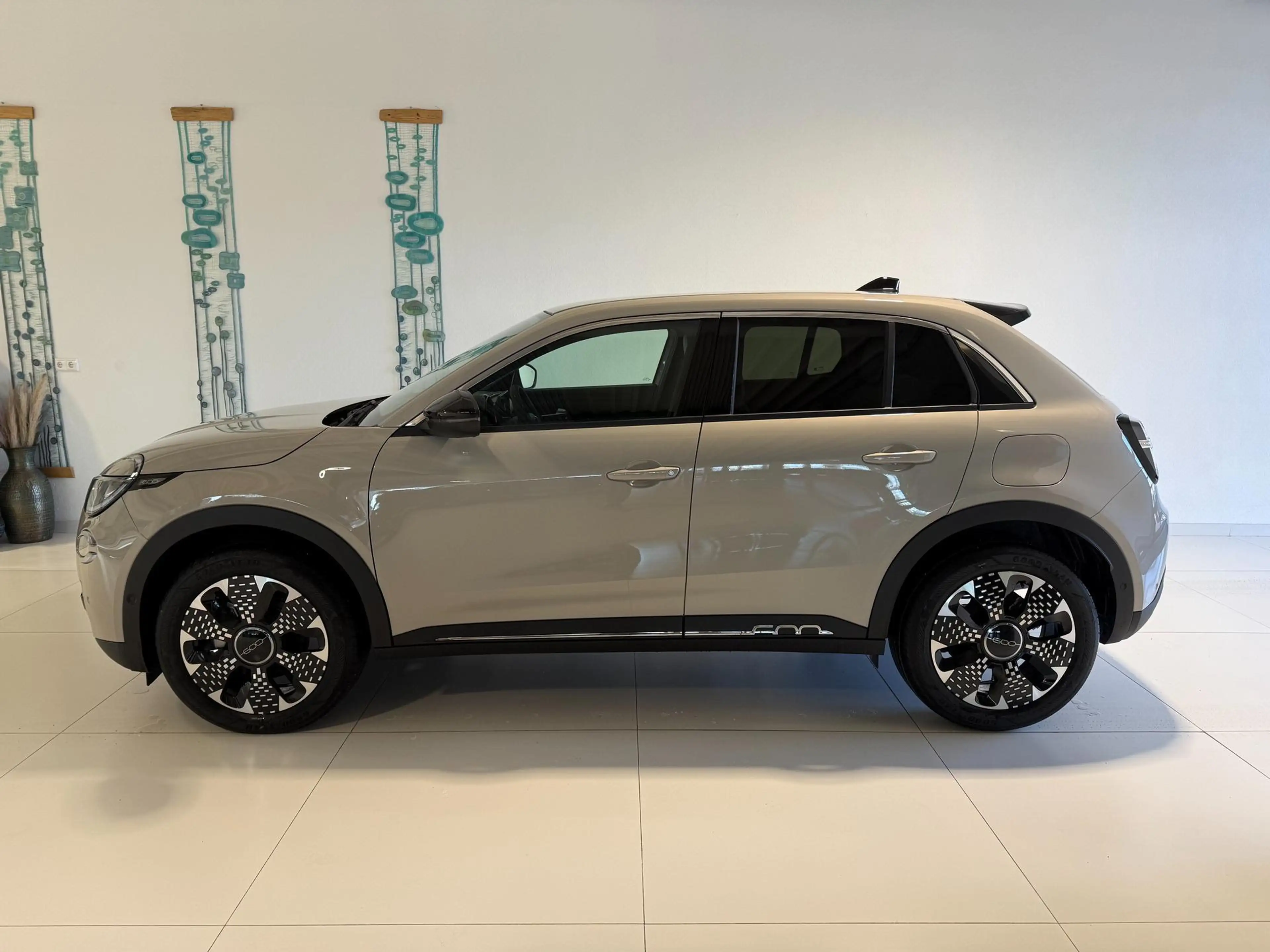 Fiat 600 La Prima Hybrid 1.2 T3 81 kW (110 PS) DCT Klima... — photo 3