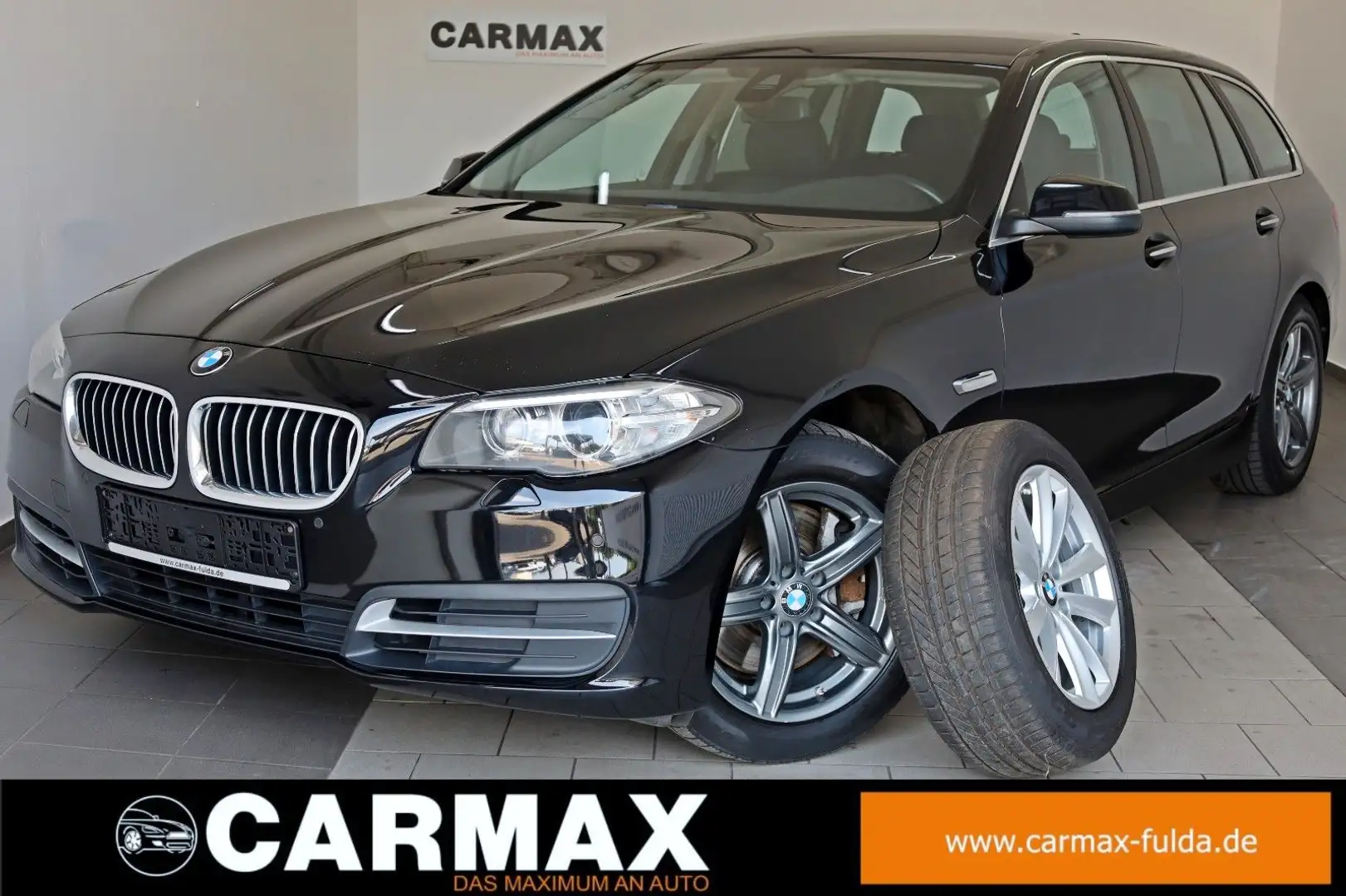 BMW 525 d xDrive Touring,Navi,SH,Harman-Kardon,SR+WR Zwart - 1